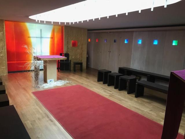 Adveniat Paris