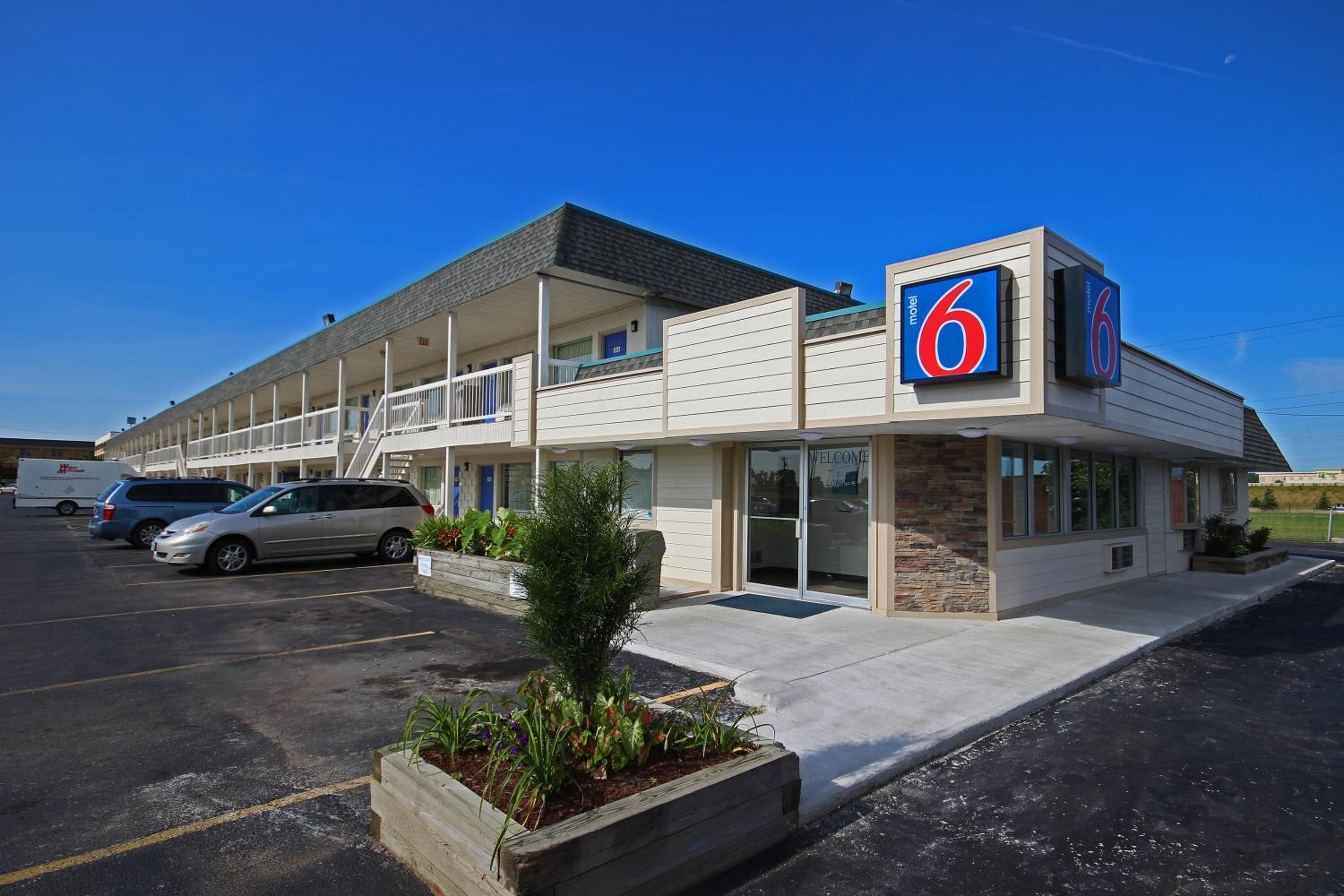 Lima Vacations - Motel 6-Lima, OH - Property Image 2