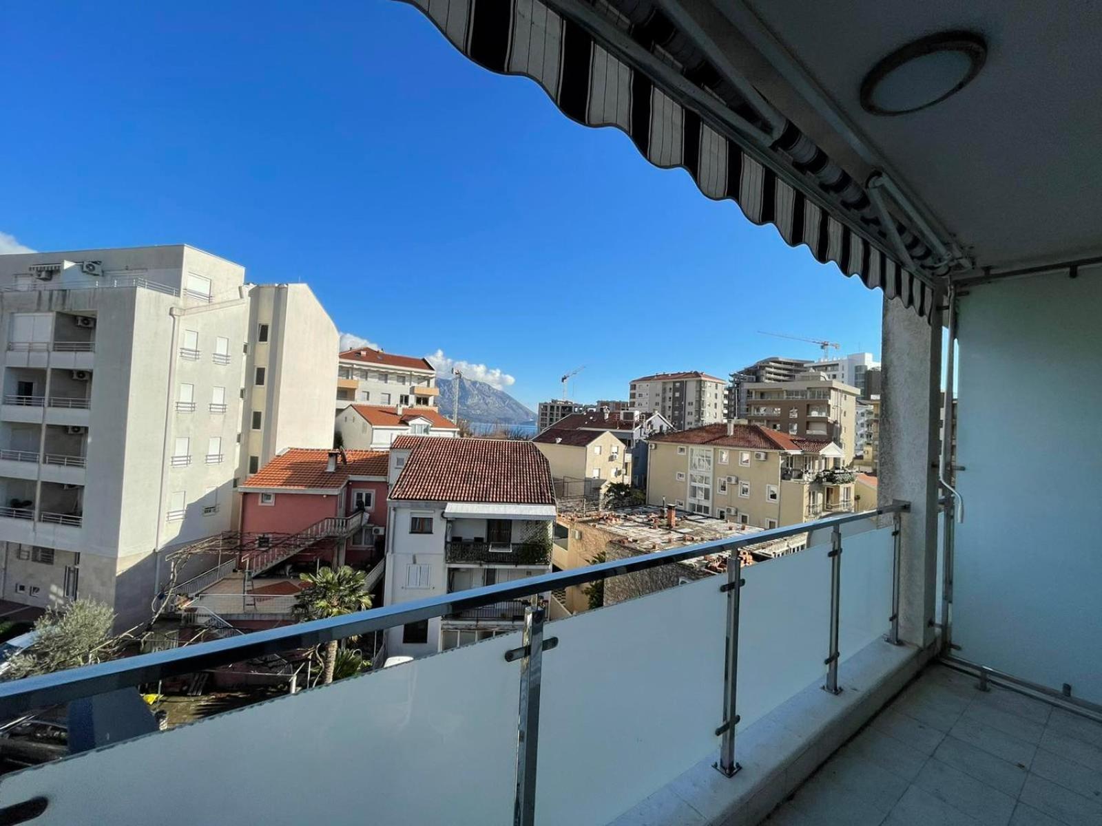 Samsa lux apartment in the heart of Budva