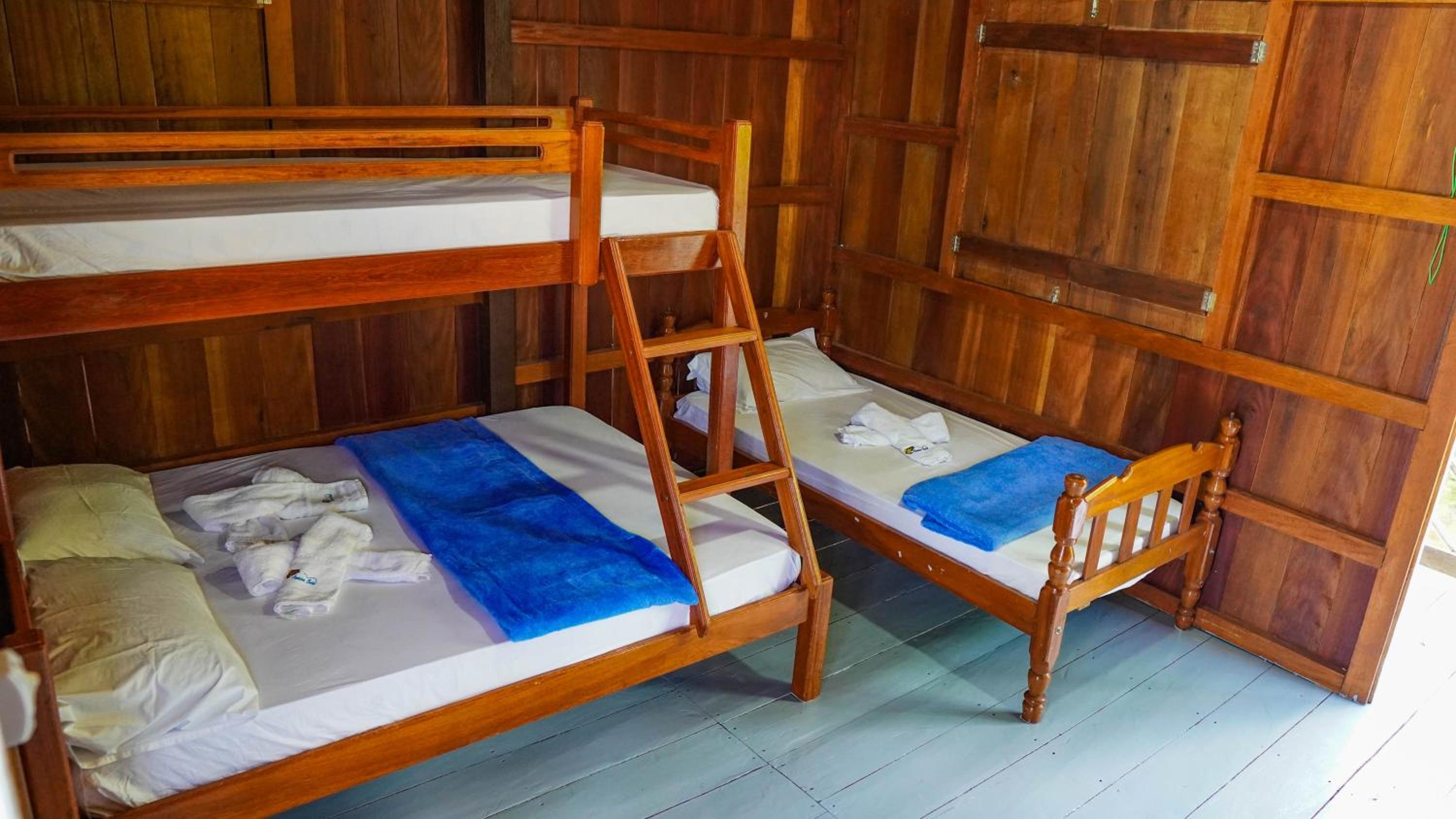 Amazon Boto Lodge Hotel
