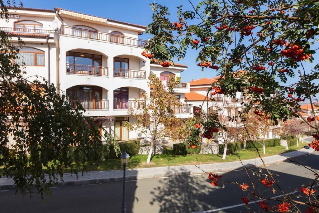 Lovely Apartment in peaceful family spa resort near to Nesebar