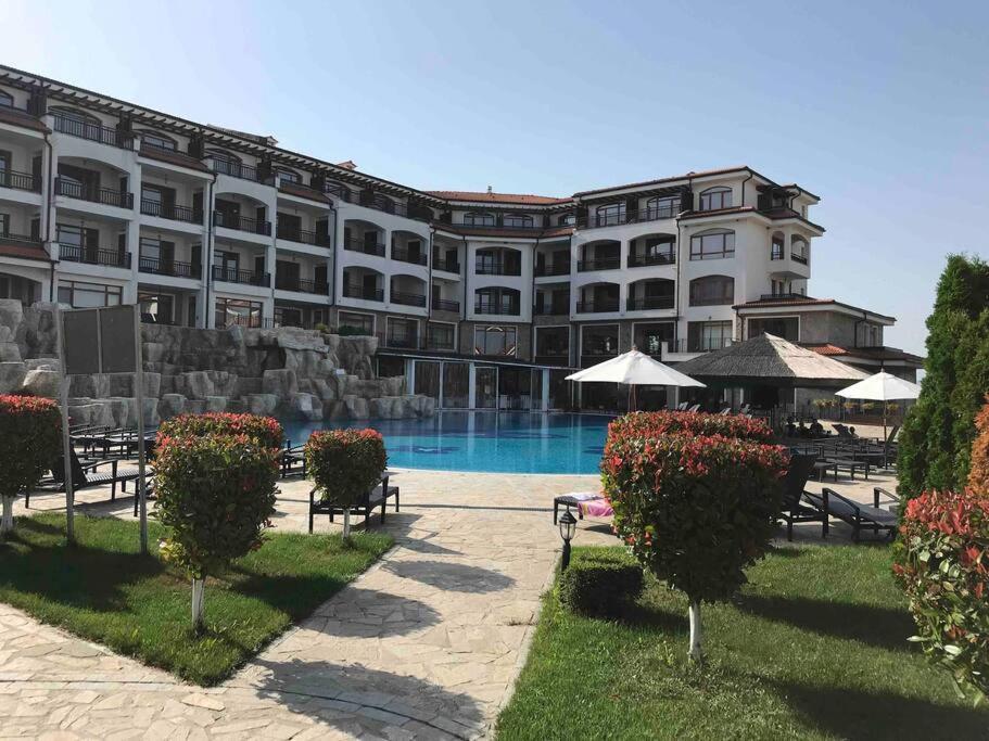 Lovely Apartment in peaceful family spa resort near to Nesebar