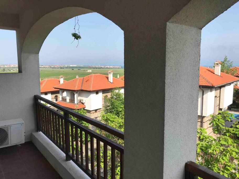 Lovely Apartment in peaceful family spa resort near to Nesebar