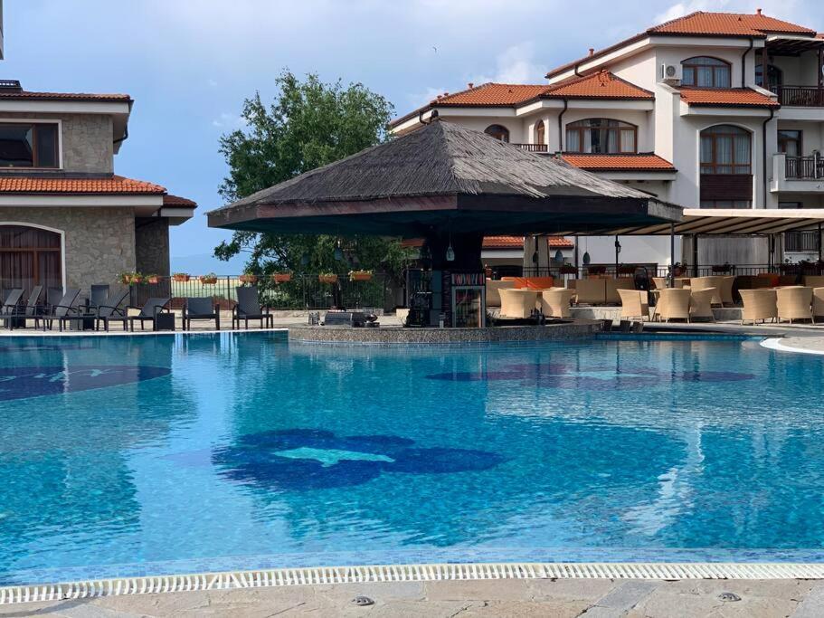 Lovely Apartment in peaceful family spa resort near to Nesebar