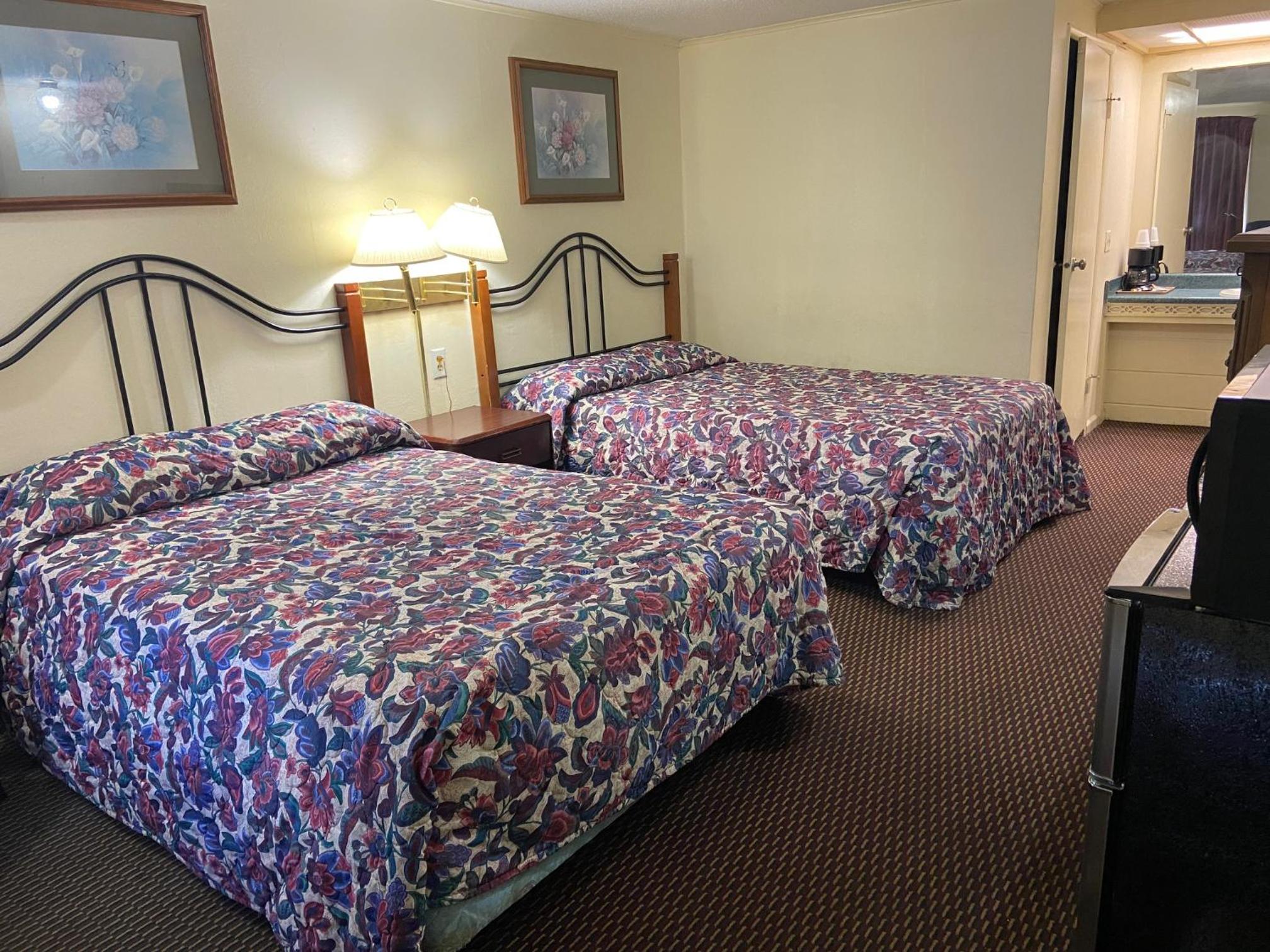 Corbin Vacations - Corbin Inn - Property Image 8