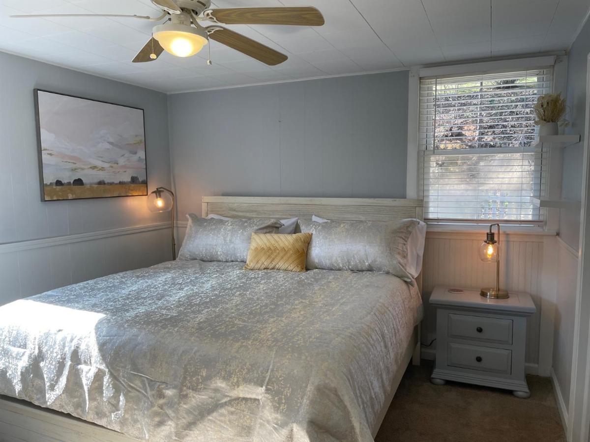 The Hideaway in Downtown Brevard view 3