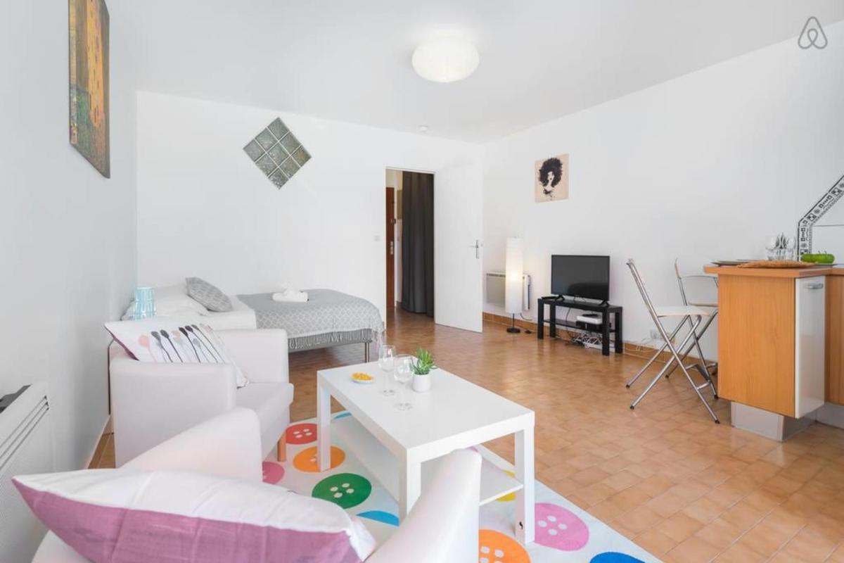 Charming studio close to the train station - Air Rental