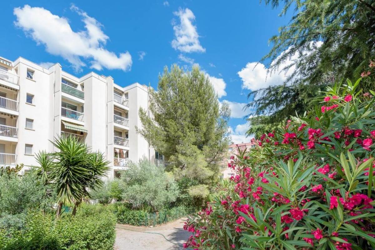 Charming studio close to the train station - Air Rental