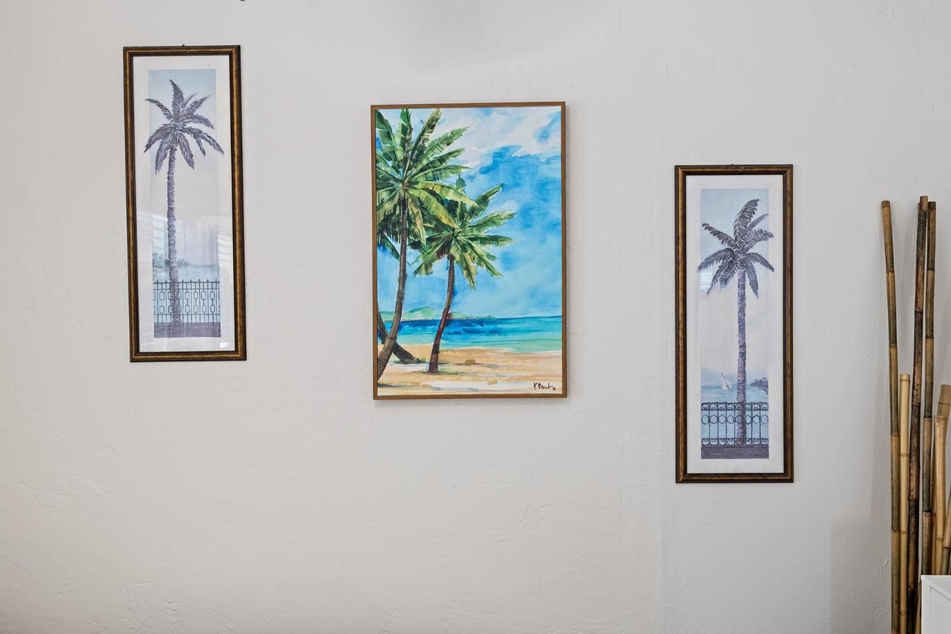 Comfy BNB w/ King Bed + Work/Travel + Beach 8 Min