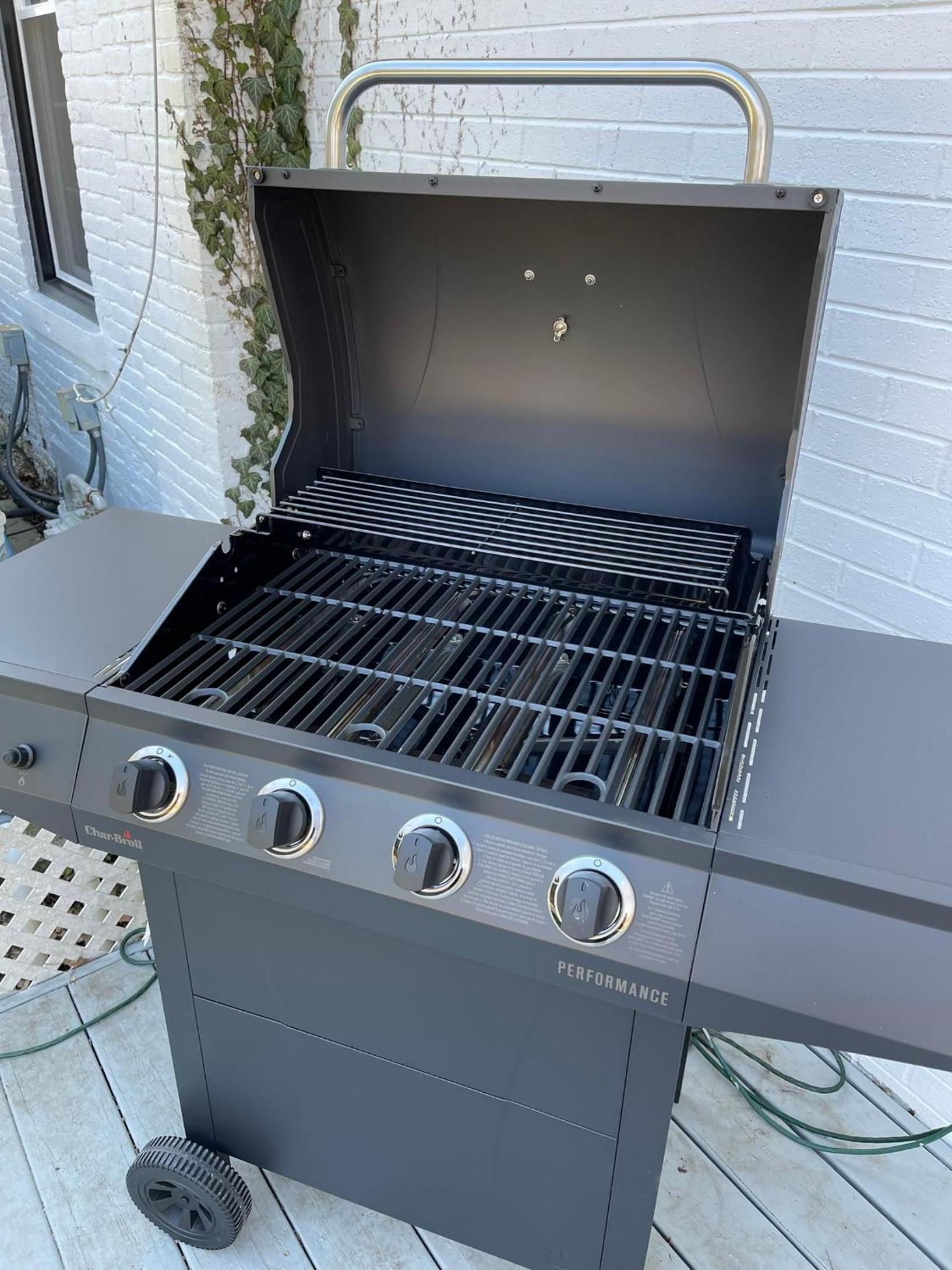 Shelbyville Vacations - 909  Vine Photo Worthy Home With Pool - Property Image 5