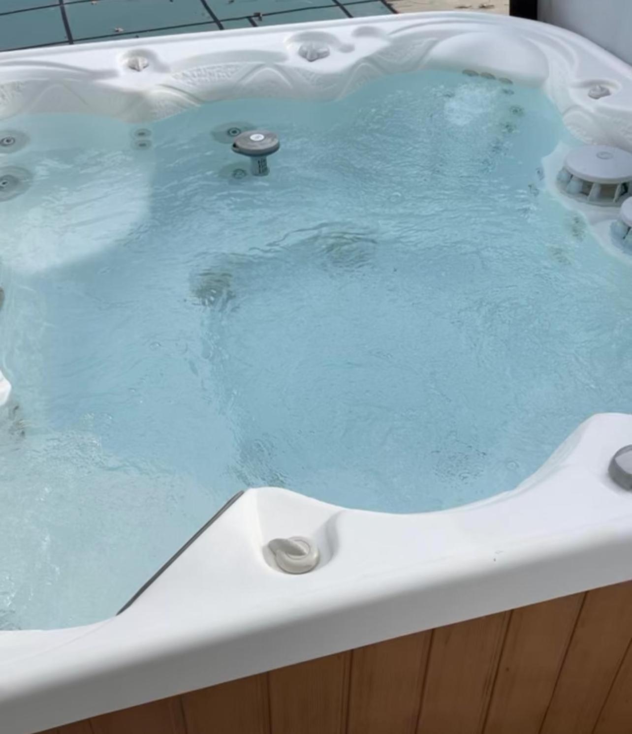 Shelbyville Vacations - 909  Vine Photo Worthy Home With Pool - Property Image 4