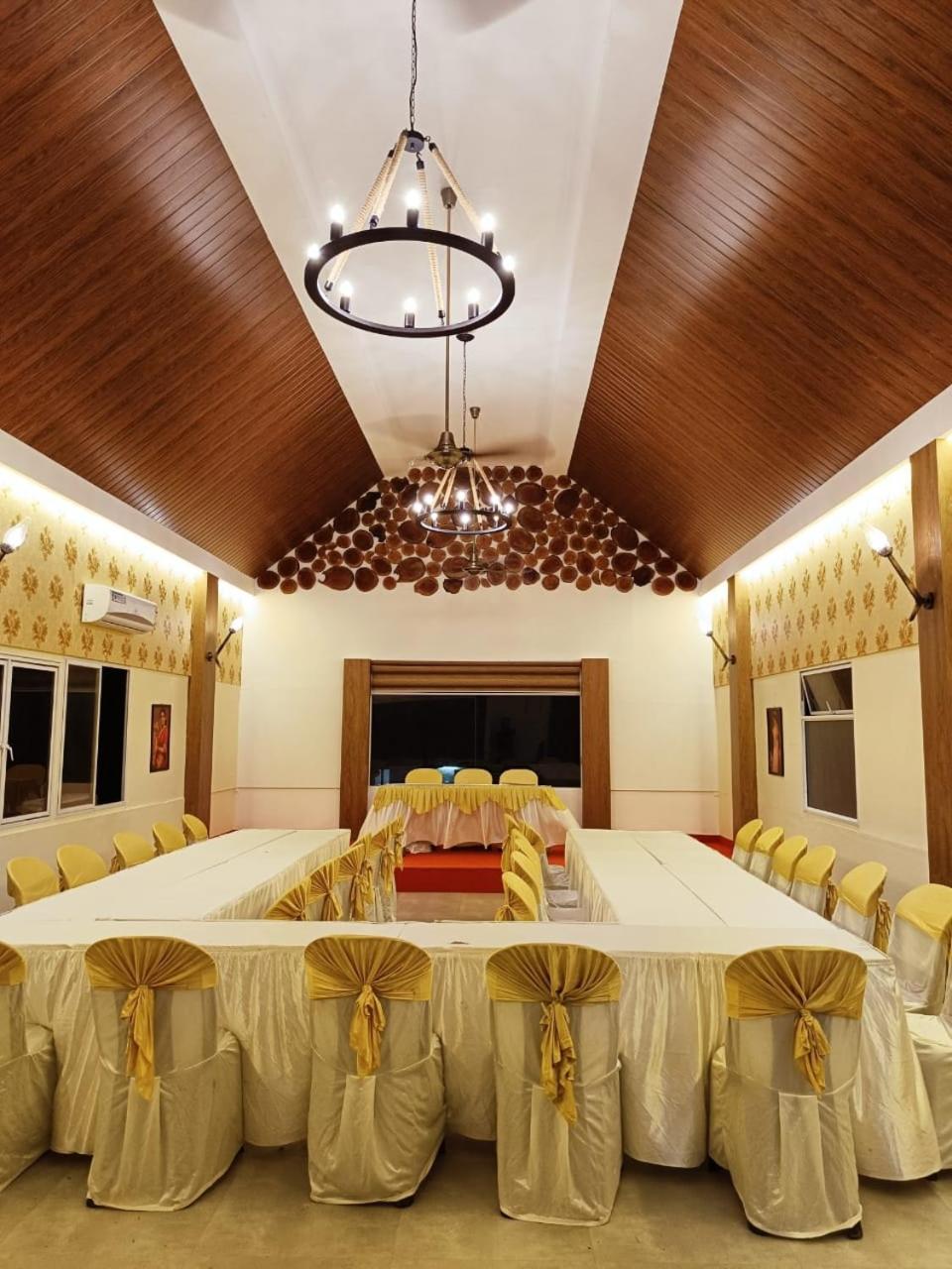 meeting & event spaces