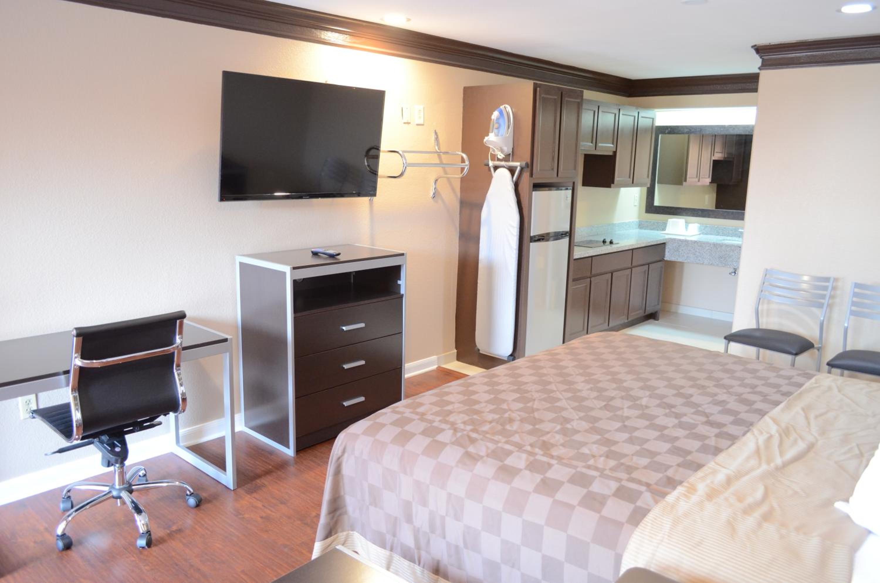 Regency Inn Humble IAH - Intercontinental - Property Image 20