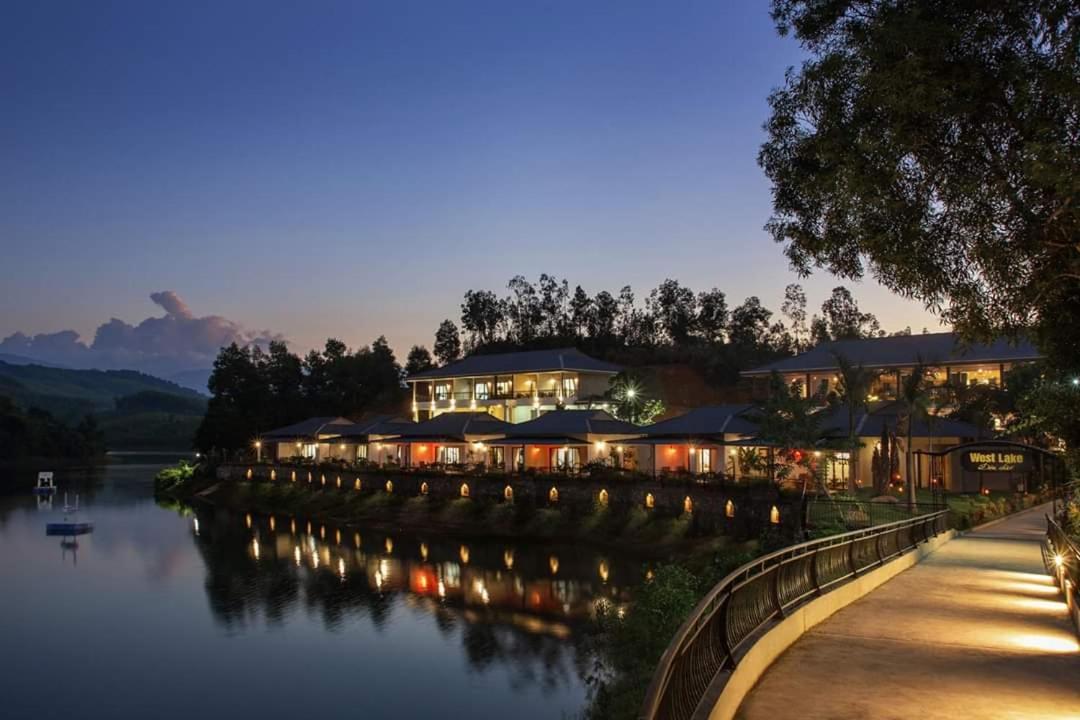 Phong Nha Lake House Resort, Phong Nha - 13
