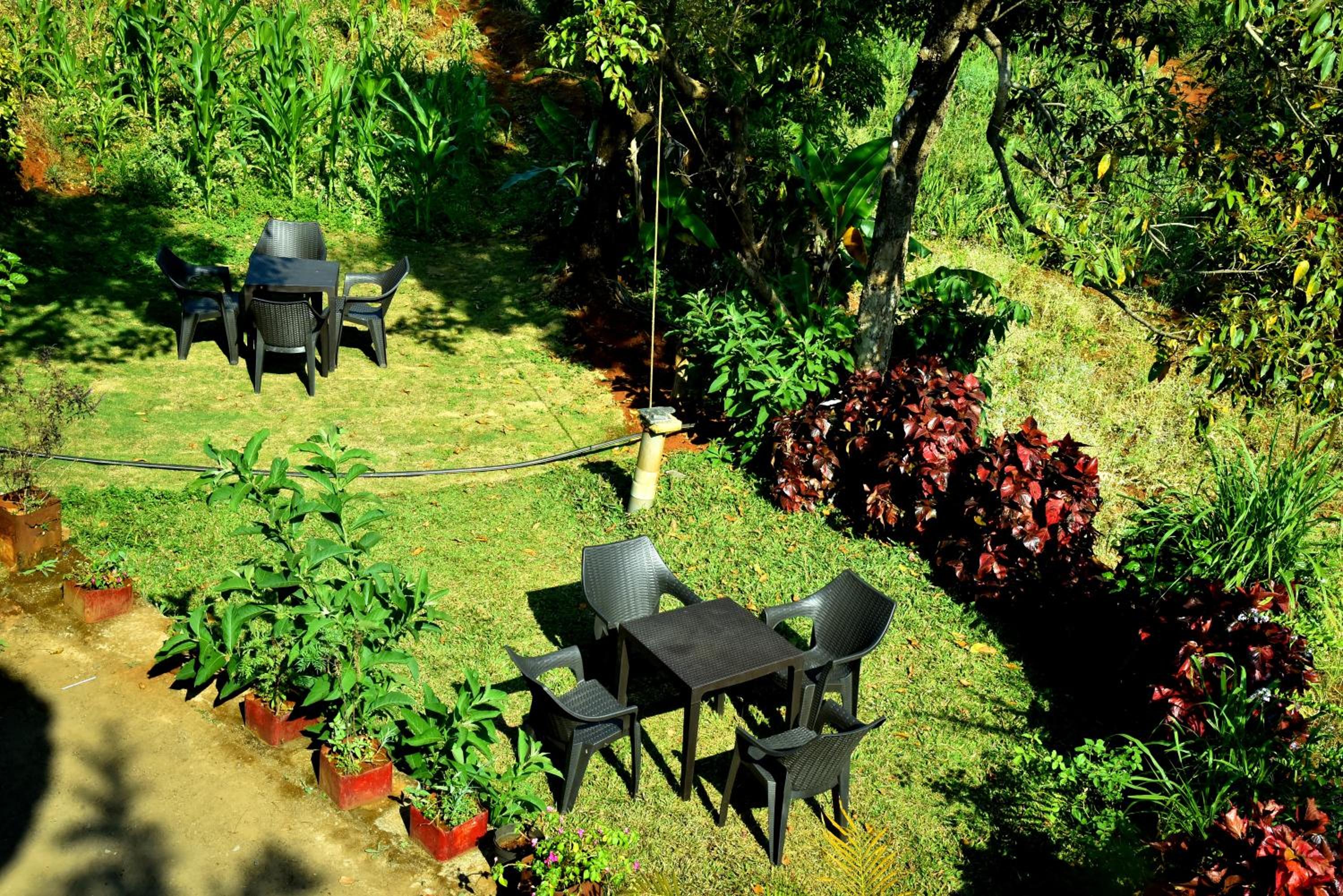 MERIDIAN VILLA - Besides Valley View with Swimming pool & Strawberry Farms view 5
