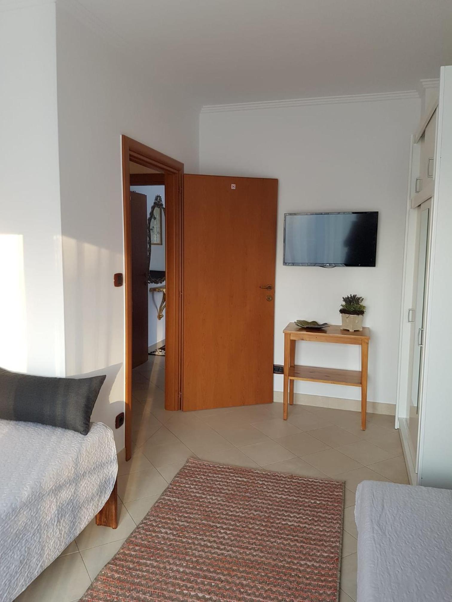 Apartment mit Balkon