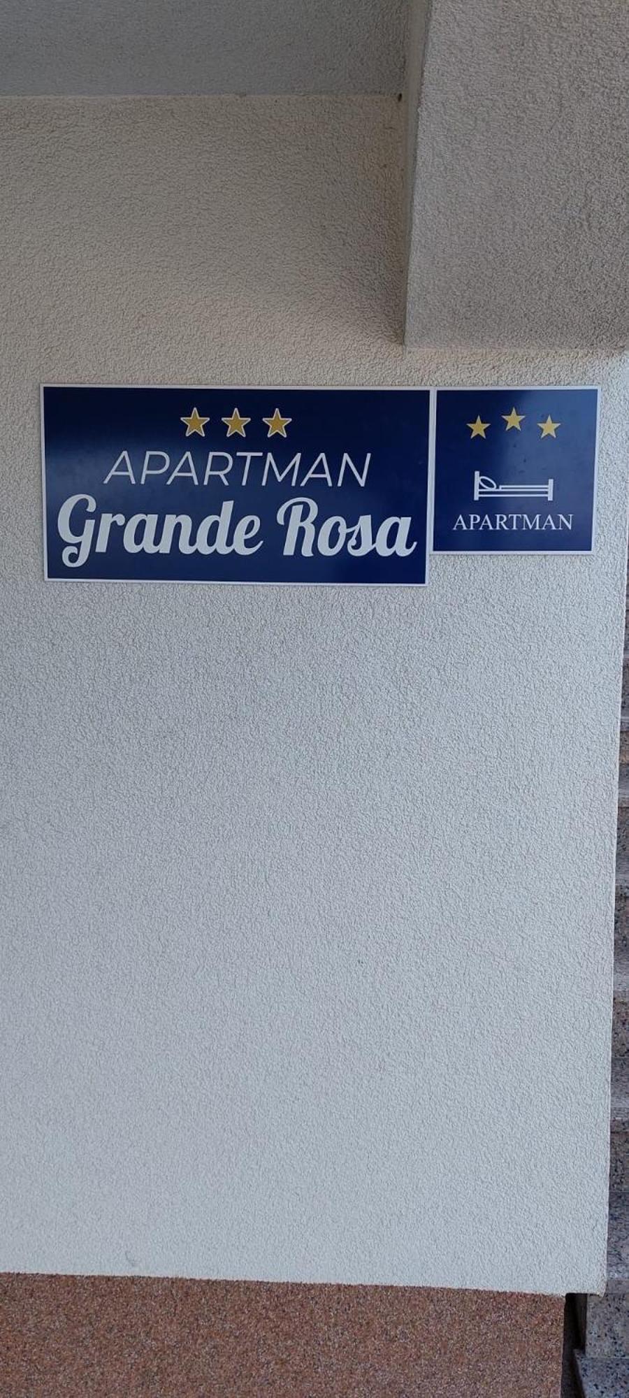 Grande Rosa