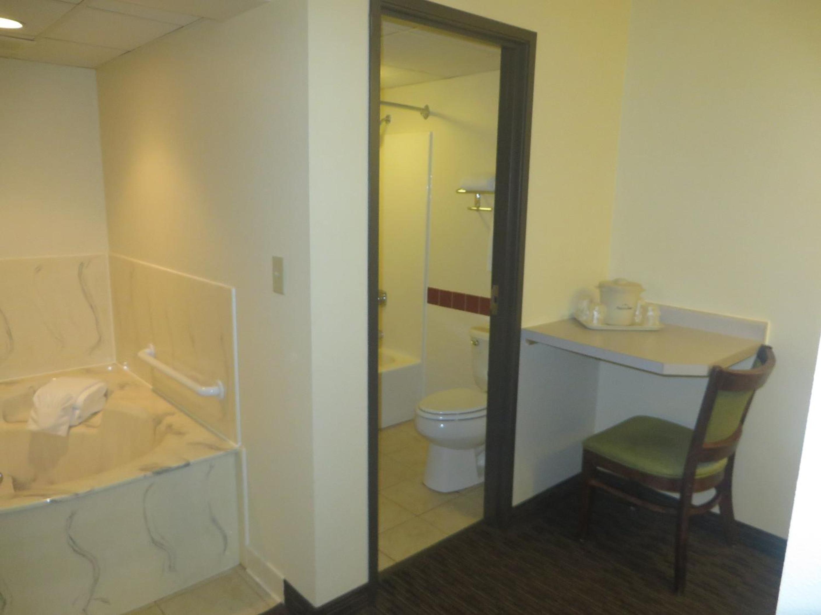 AmericInn by Wyndham Rice Lake