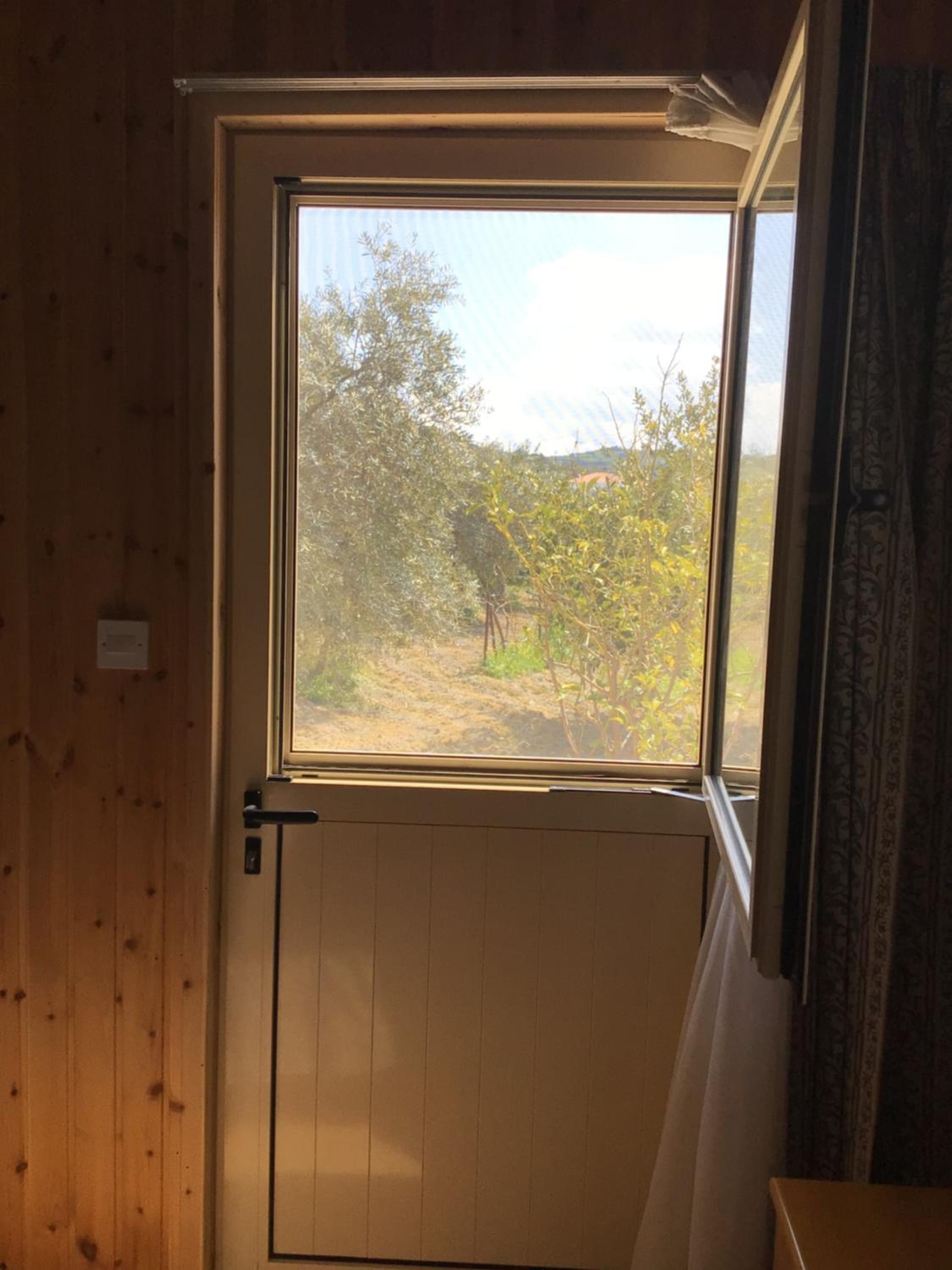 Pervolaris Cottages 1