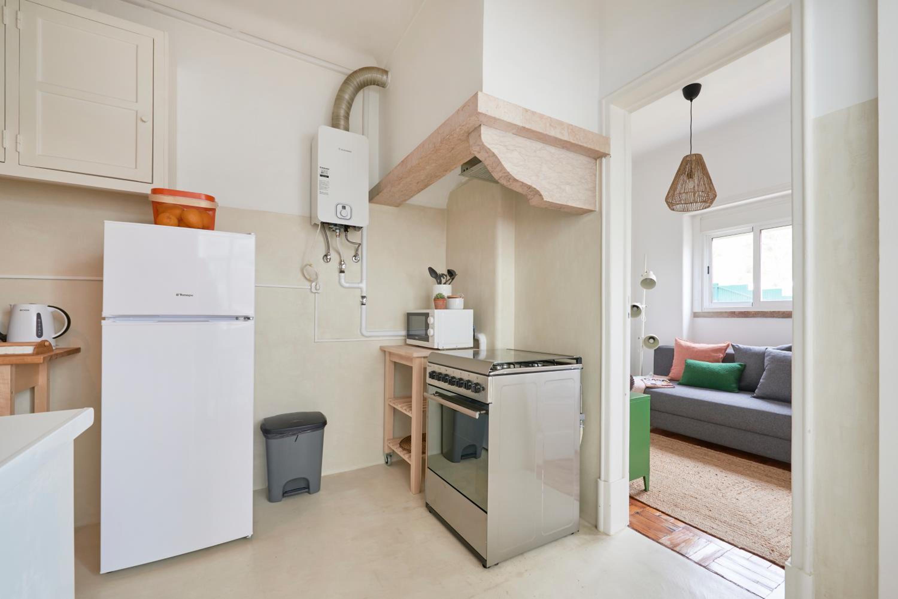 Light-Filled & Renovated Apartment, By TimeCooler