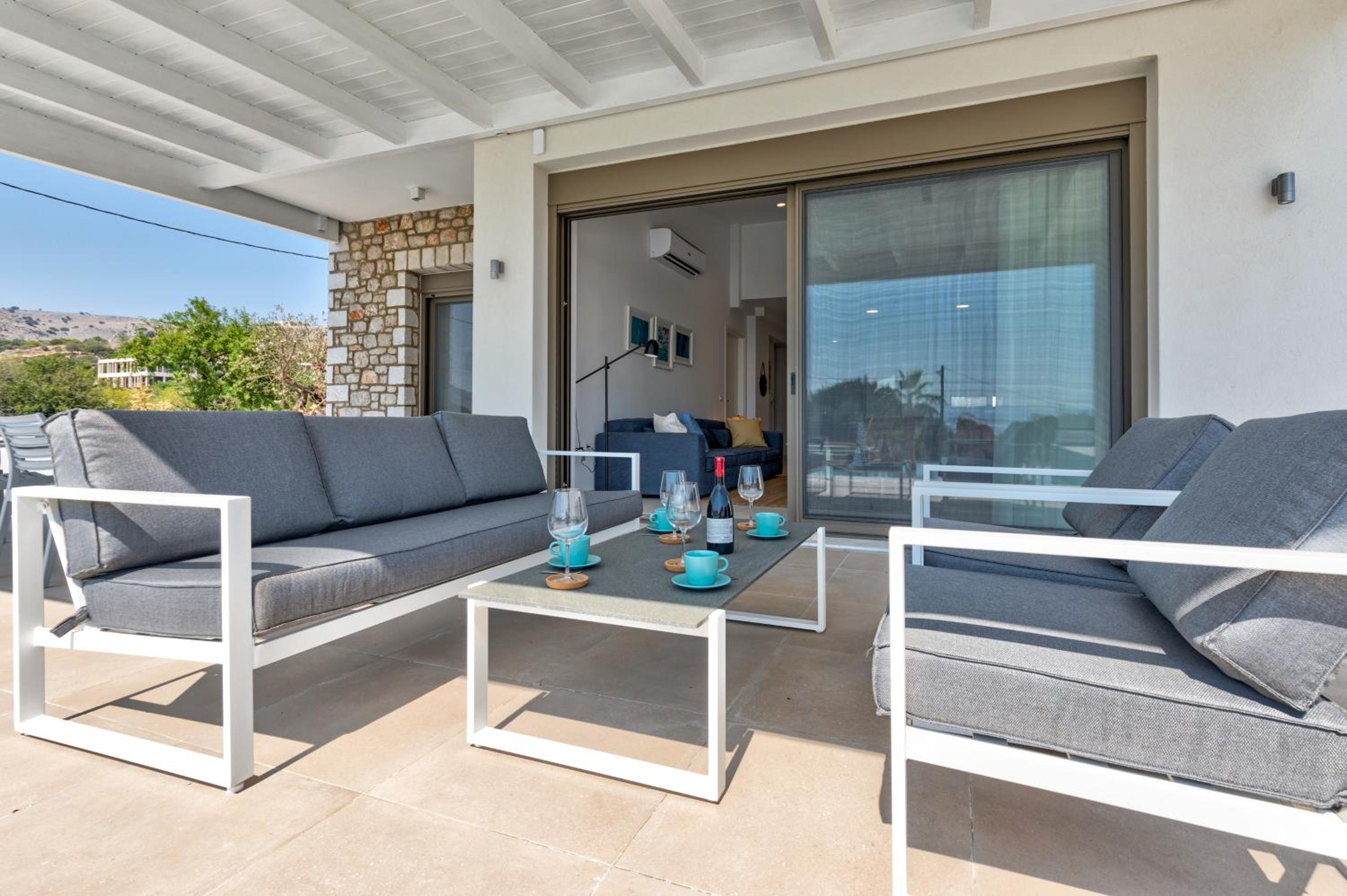 Hotel Villa Lara AmberBlue Pefkos - Image 1