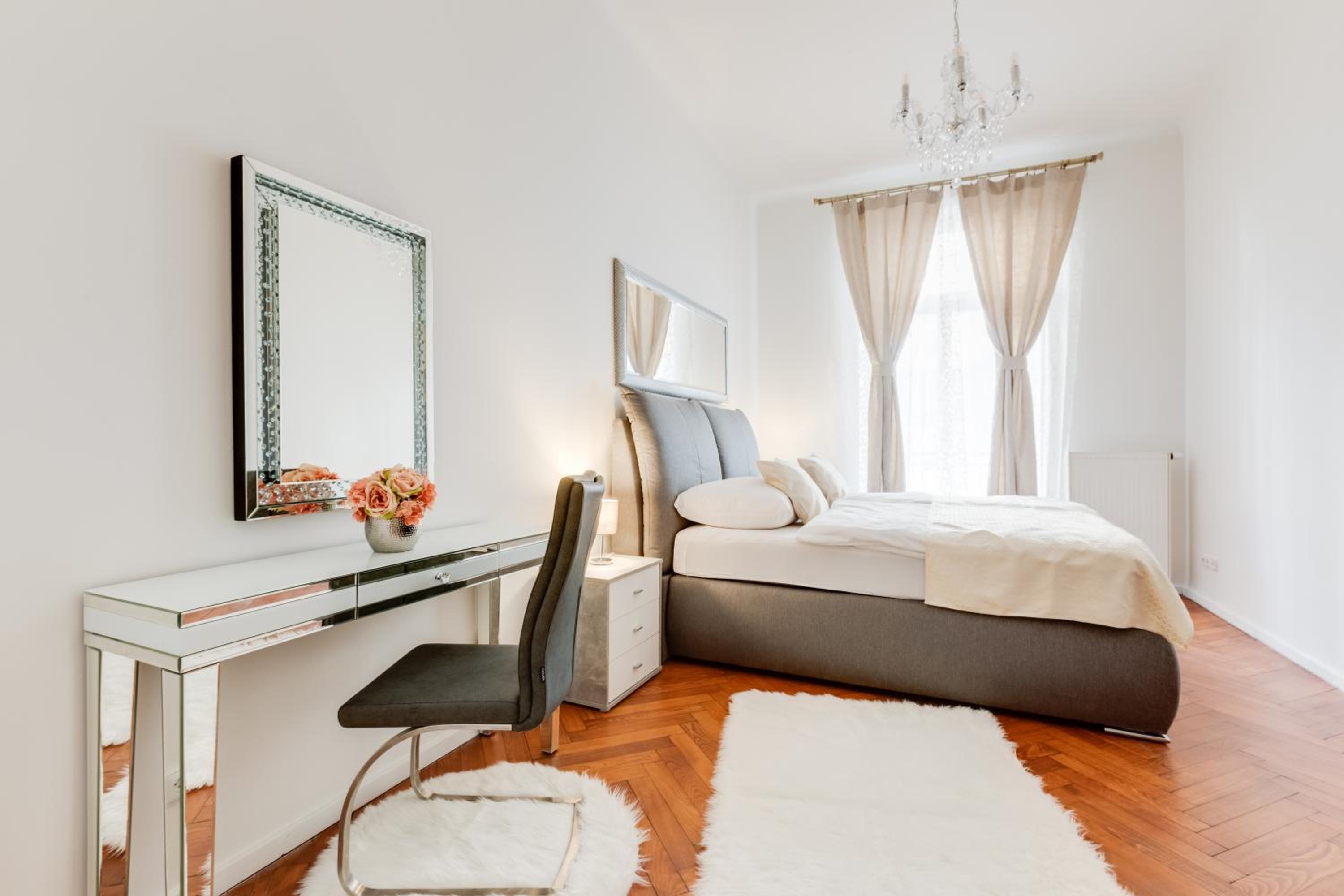 Luxury Riverside Apartments In The Center Of Prague