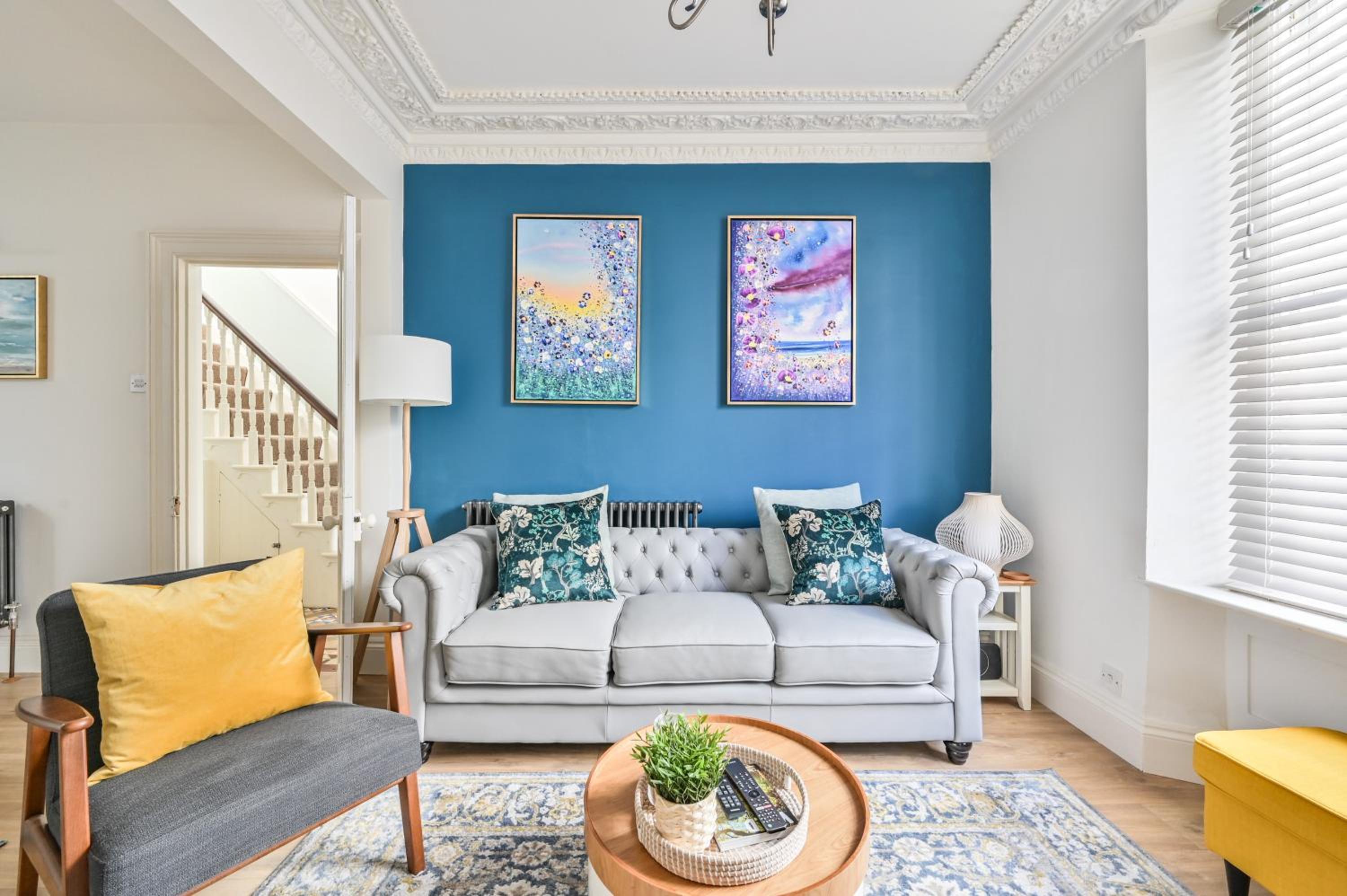 Luxury Georgian Townhouse Moments from the Harbour view 5