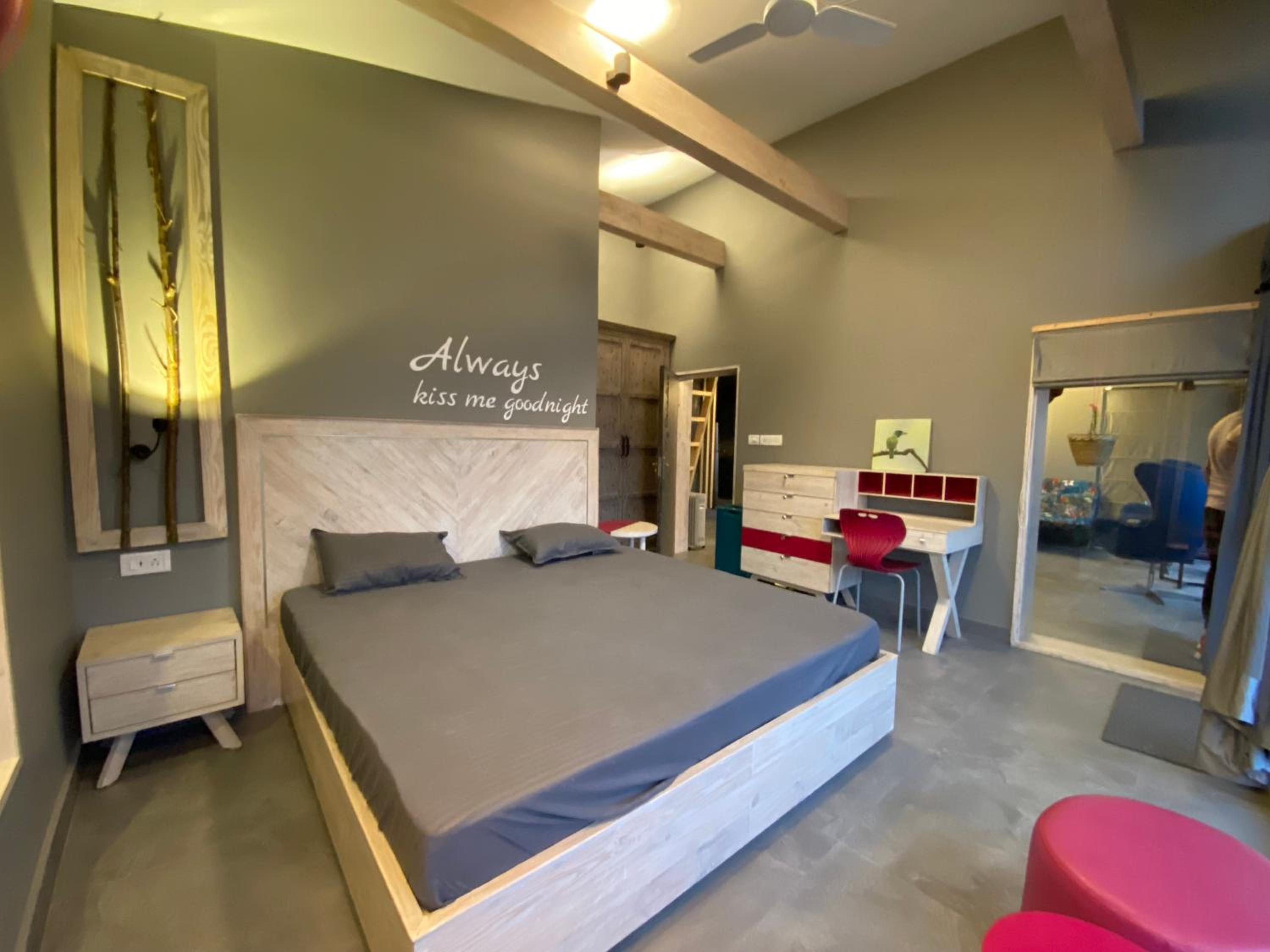 Dreamers Abode - Affordable Luxurious 2-Bedroom Cottage with Attic in Bhimtal view 4