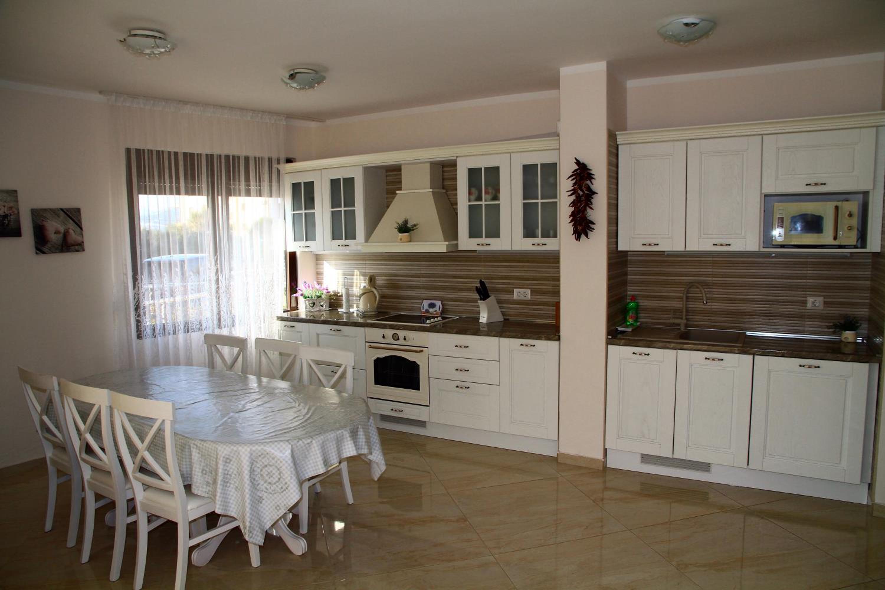 Bella Costa Lux view 3