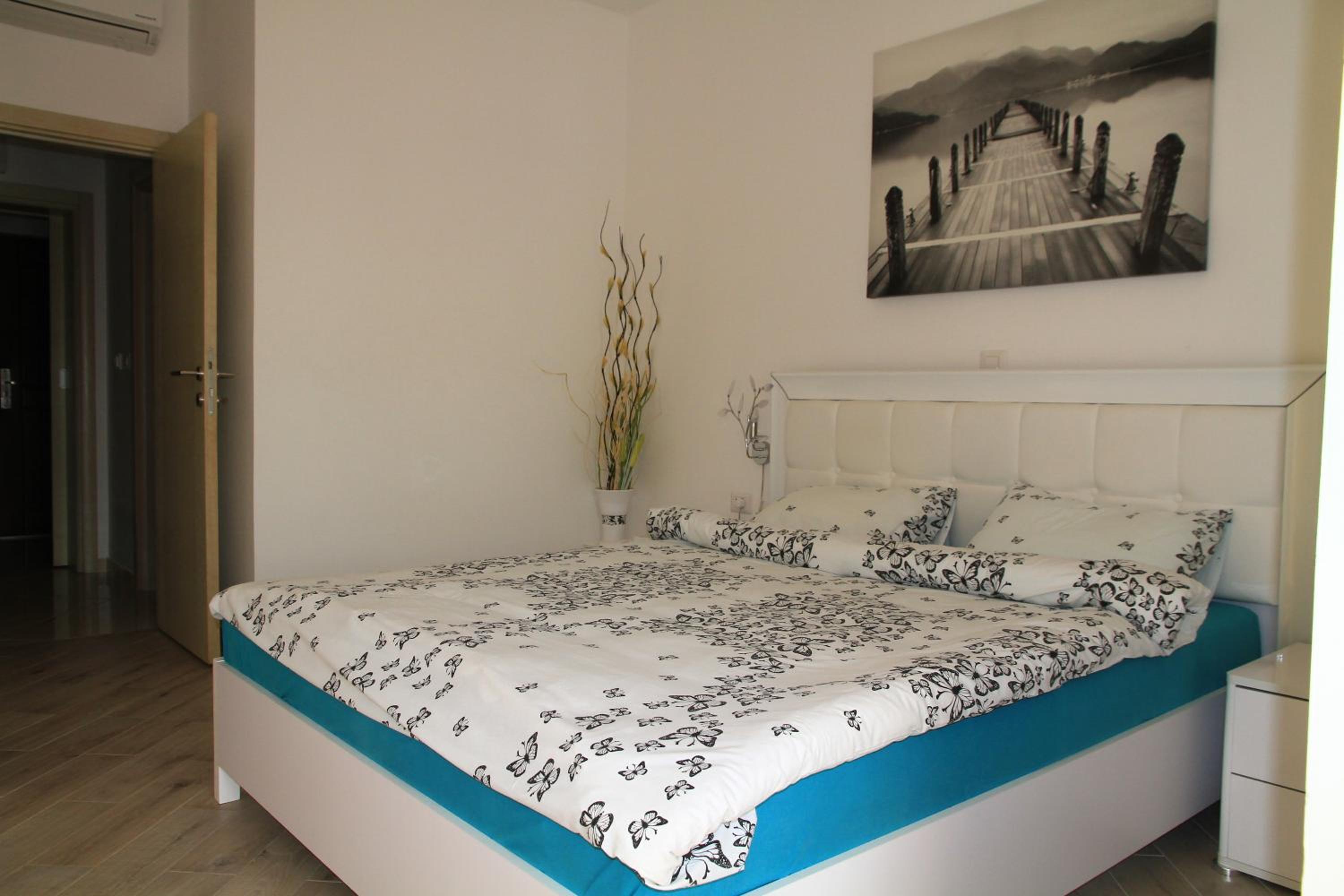 Bella Costa Lux view 5