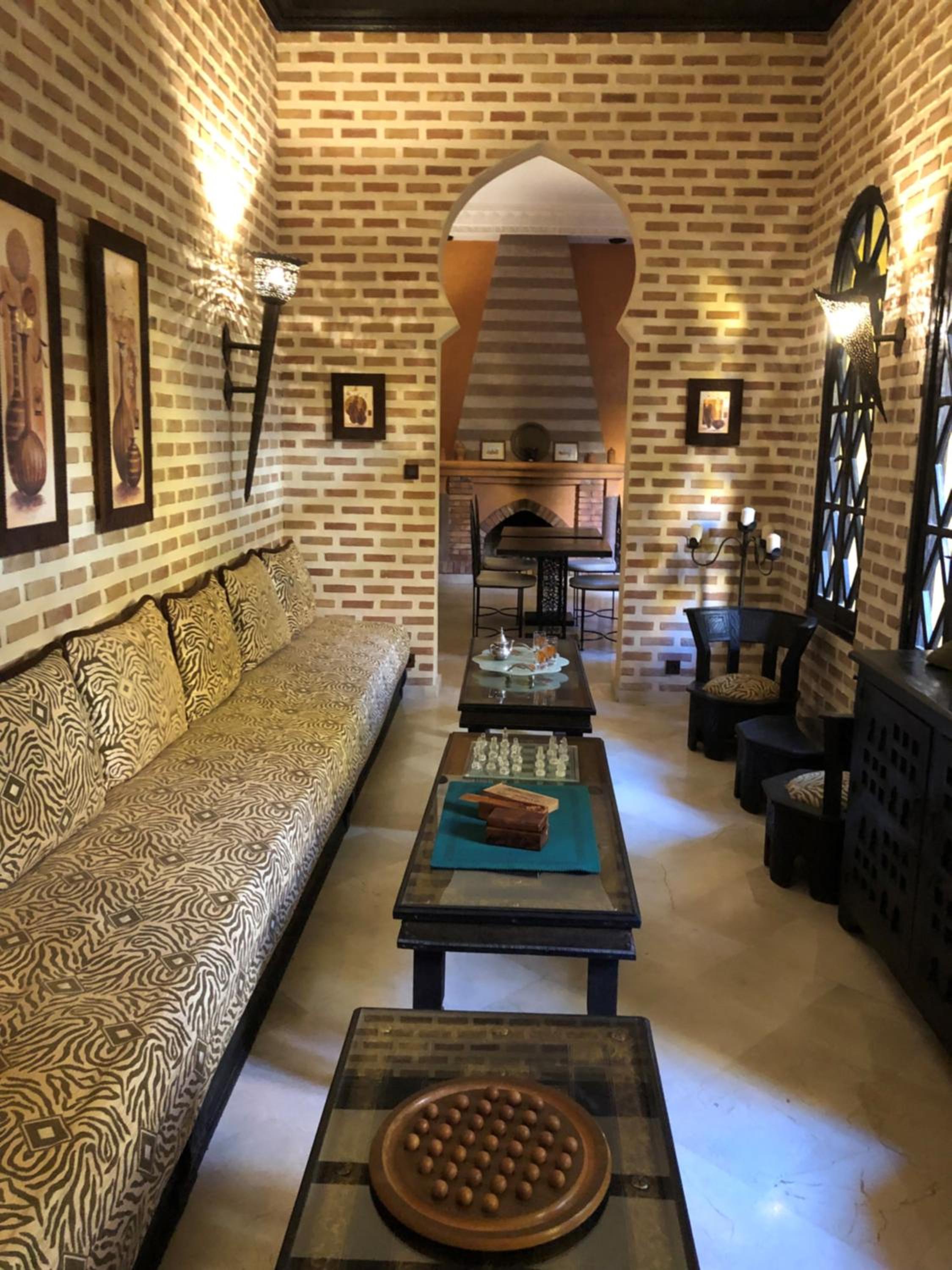 lounge