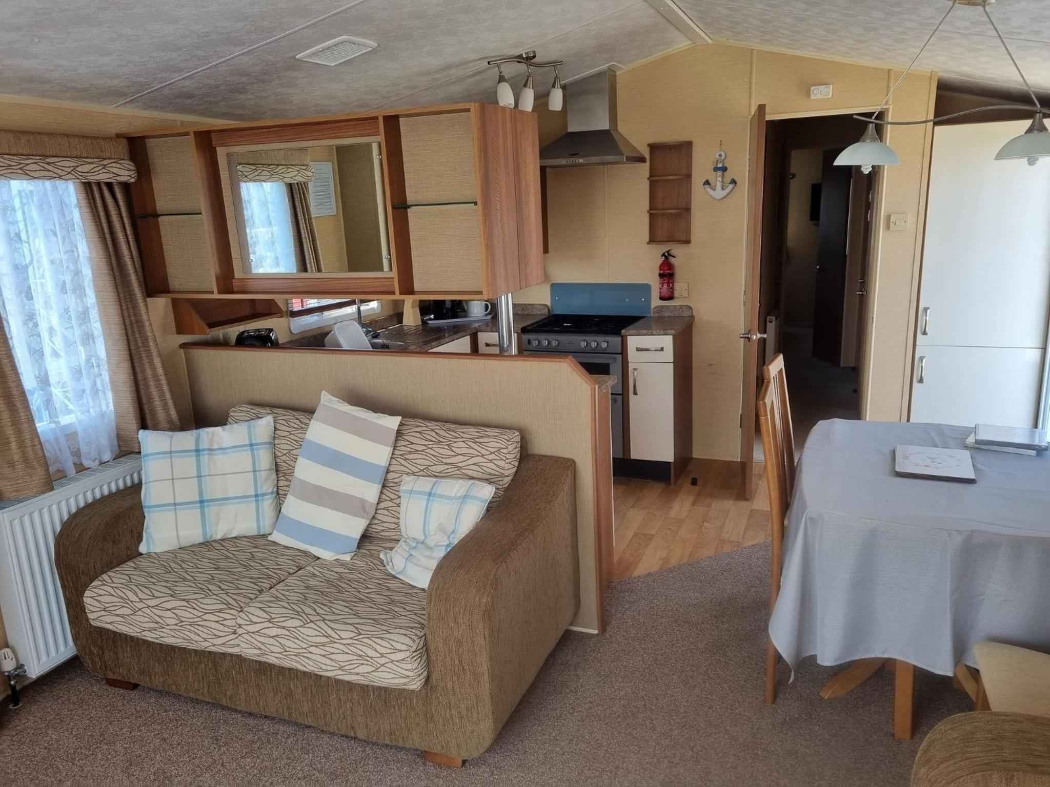 8 berth deluxe pg157 GOLDEN PALM CHAPEL ST LEONARDS PALM GROVE view 5