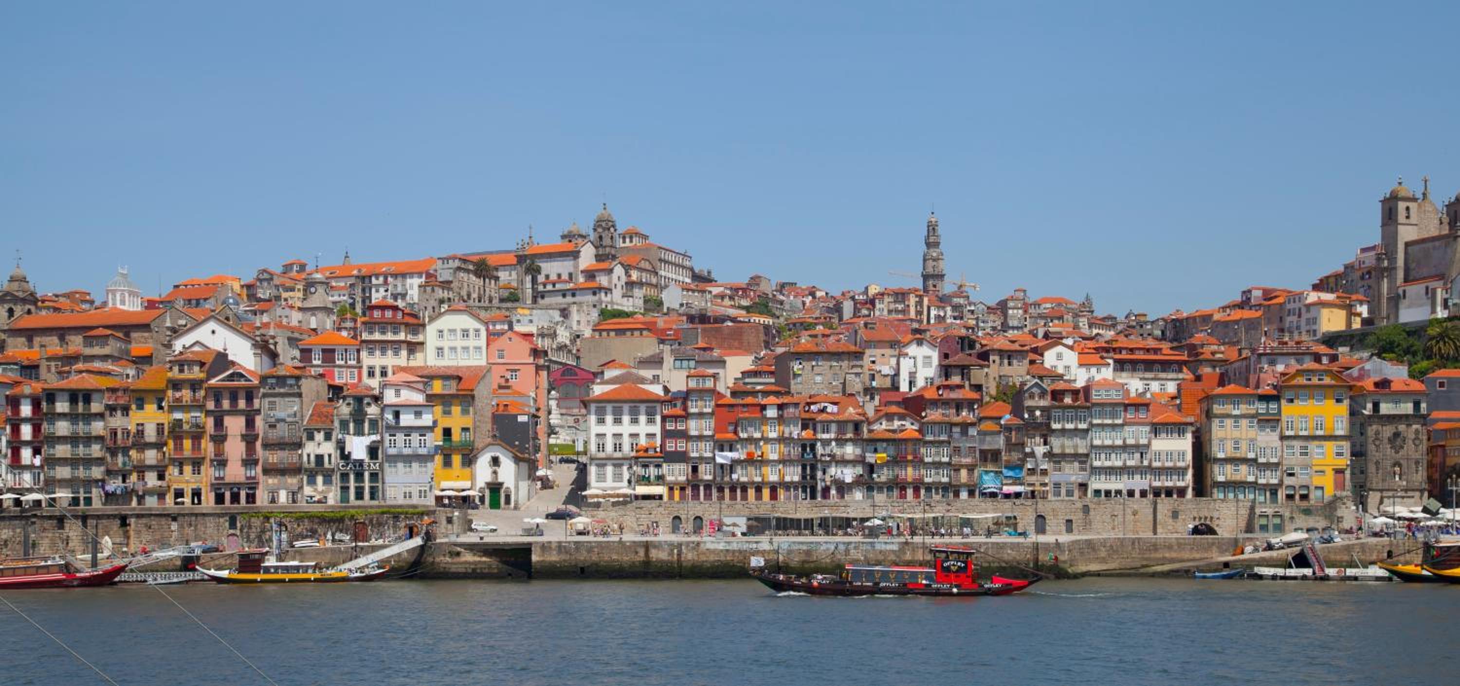 Feel Porto in Bolhão "Metro at your doorstep" view 4