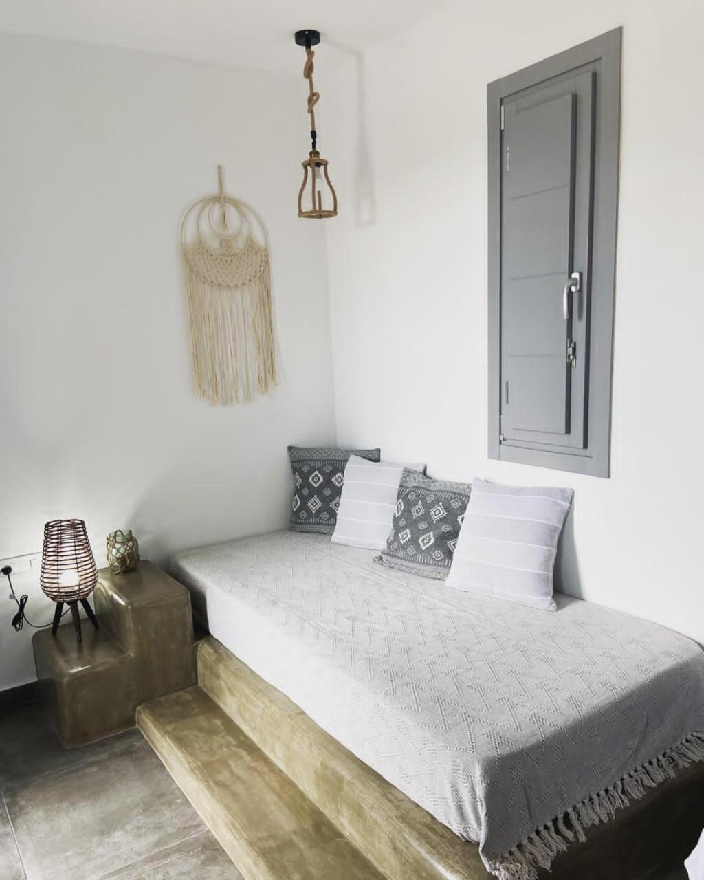 Aeron Suites