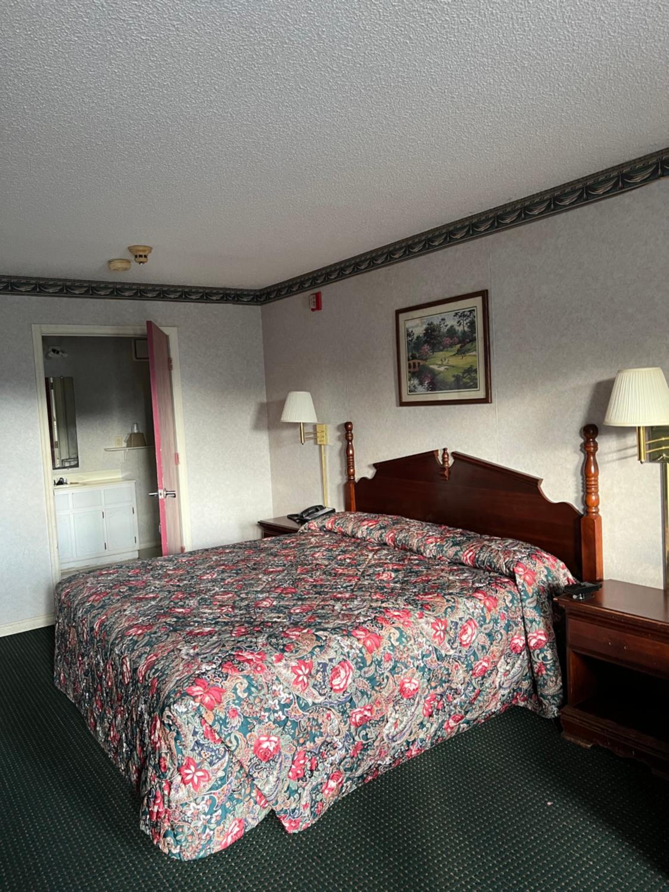 magnolia inn - Property Image 6