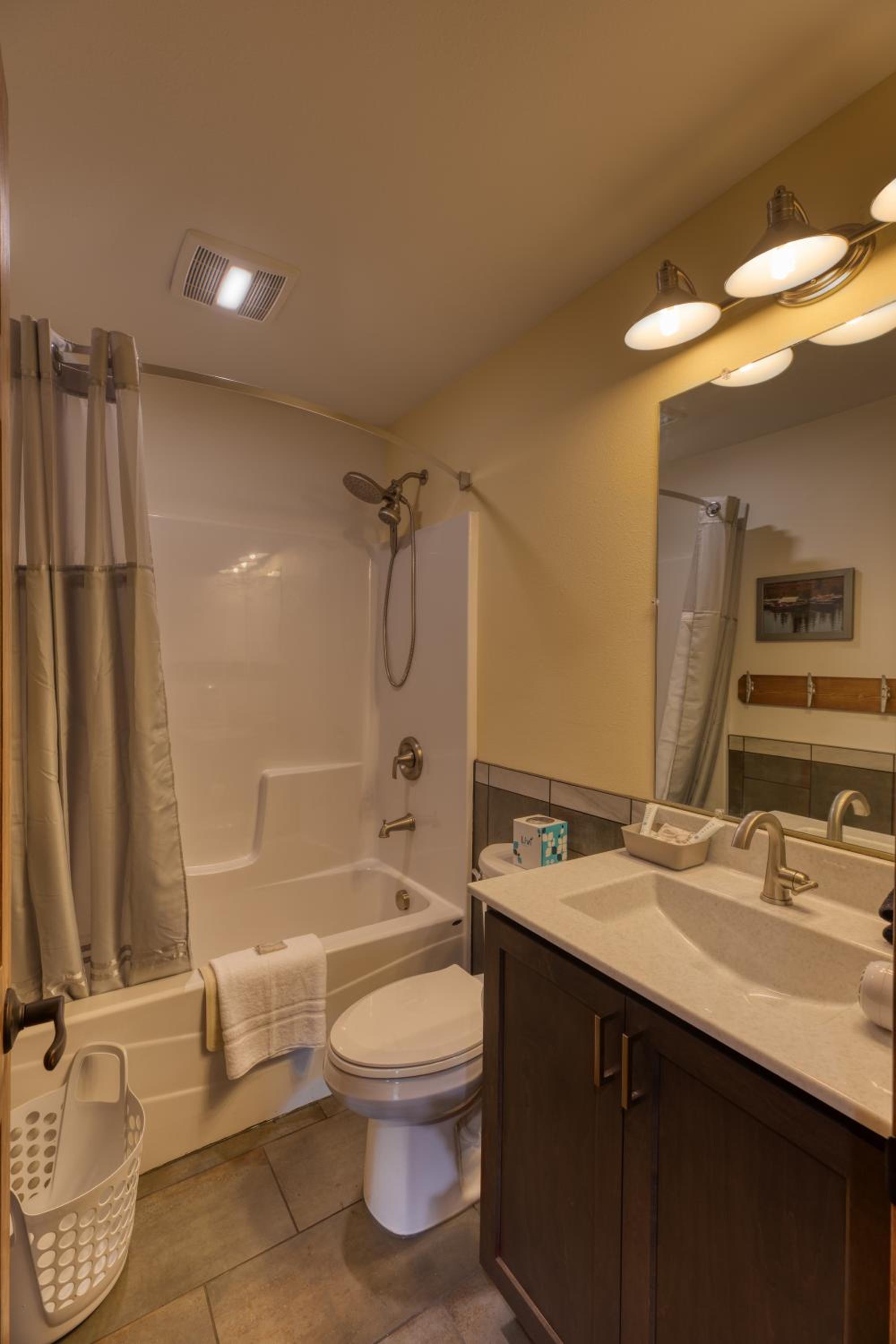 Lewis & Clark Resort