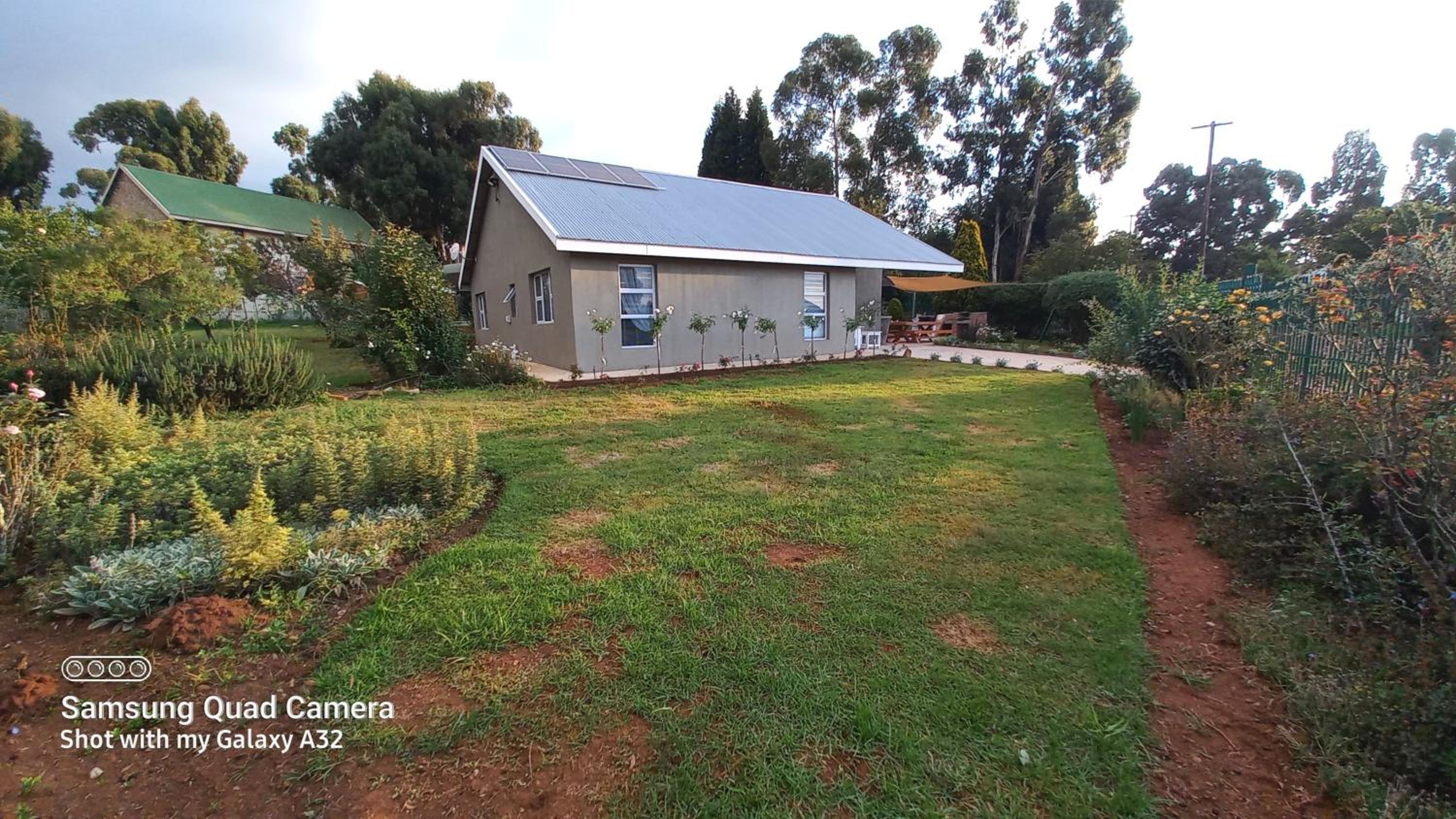 SiriMiri Cottage Dullstroom view 3