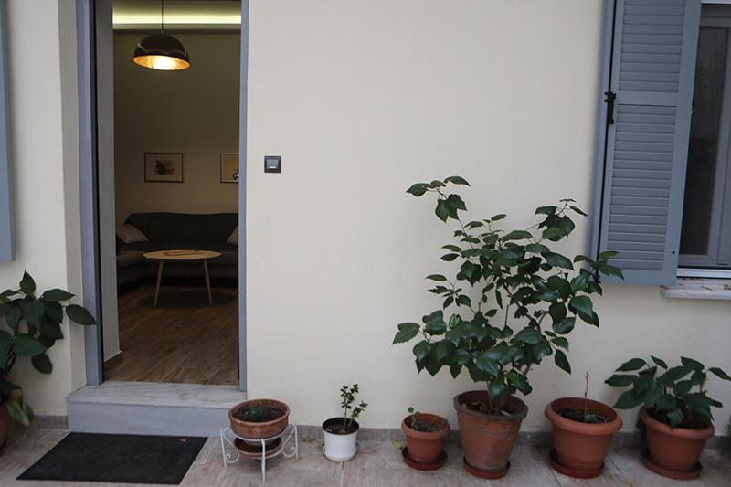 Όμορφο διαμέρισμα σε διατηρητέο κτίσμα στην Αθήνα