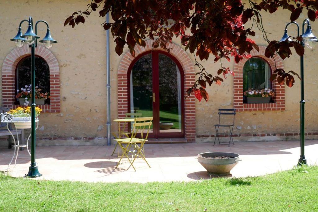 Le Clos Bener view 2