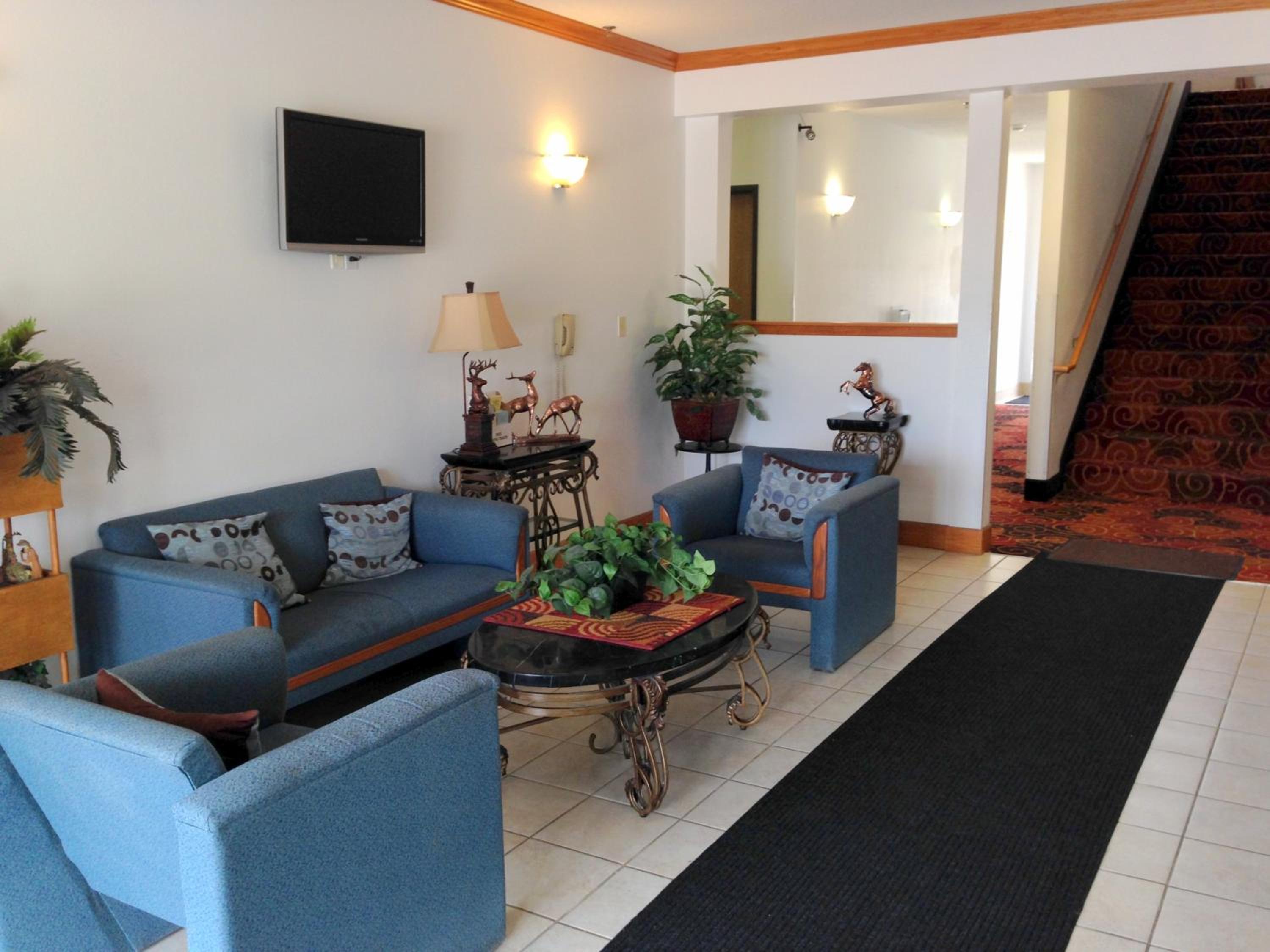Budget Host Caribou Inn