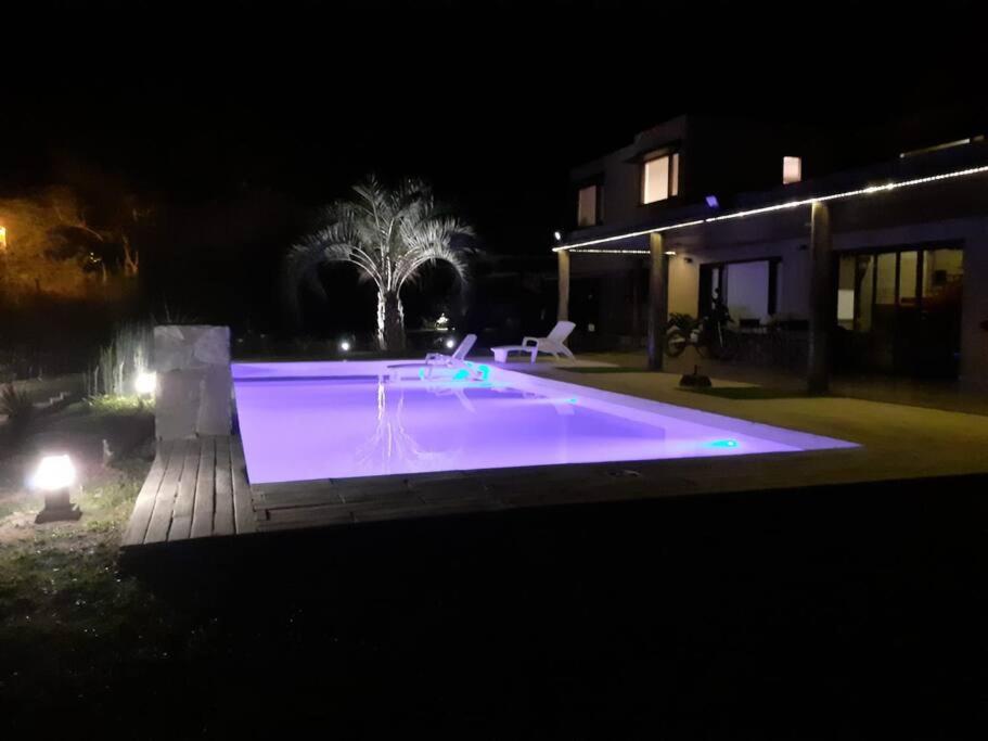 Hermosa casa con pileta asador patio de fuego
