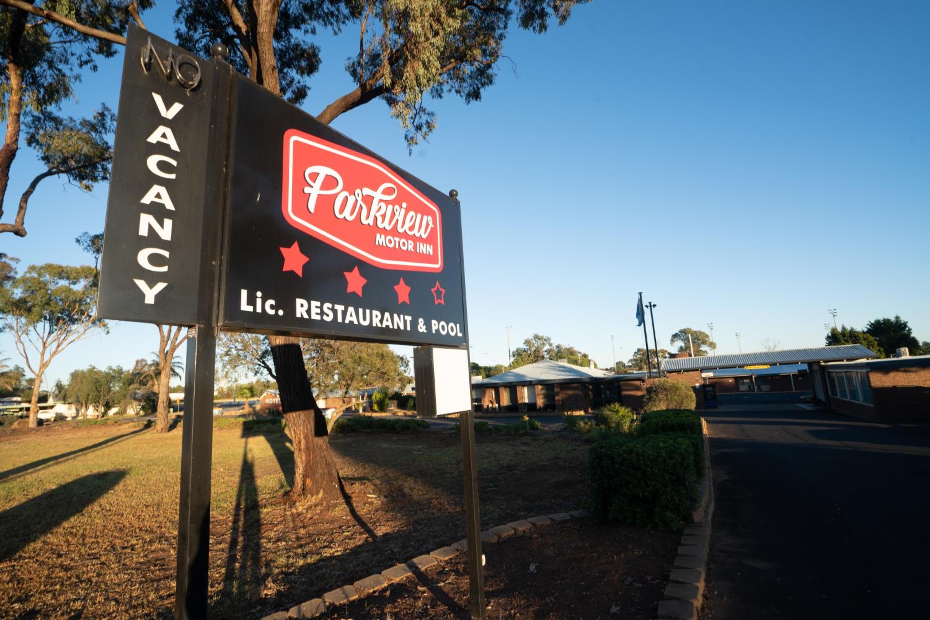 Parkview Motor Inn