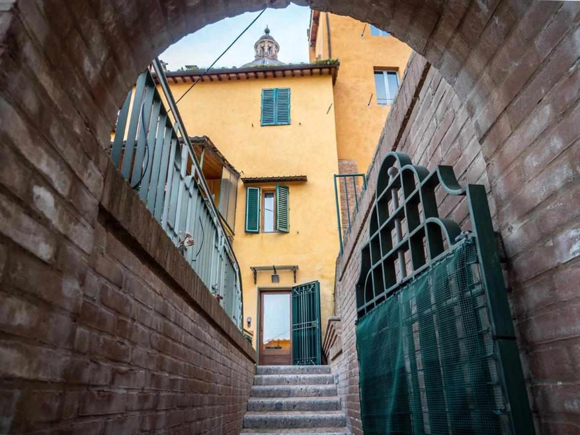 Advocata Nostra, vivere in case nel borgo view 2