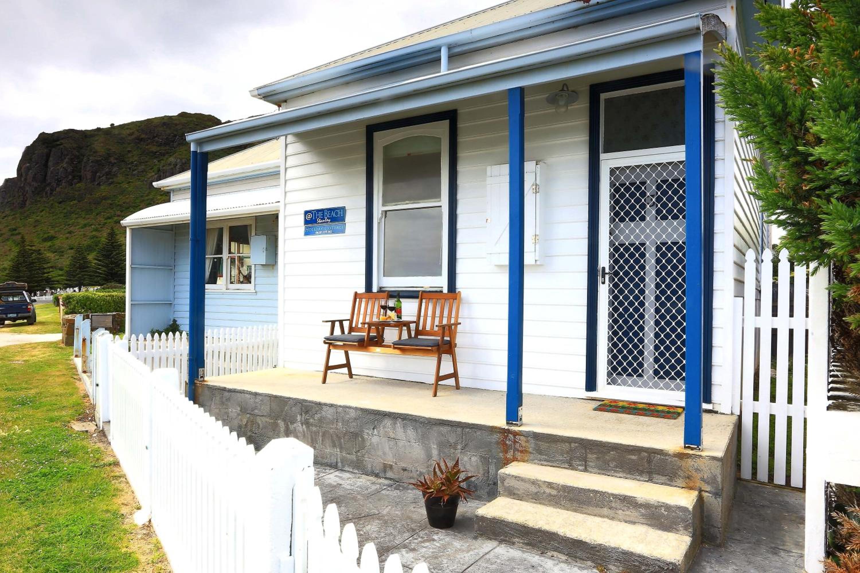 @ the beach & not quite @ the beach Holiday Cottages - Stanley