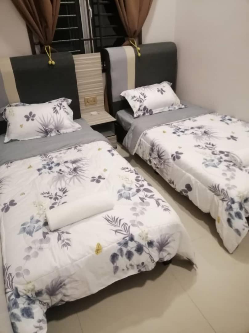 Eid SKS Habitat -Free Wifi Netflix, Larkin, Johor Bahru