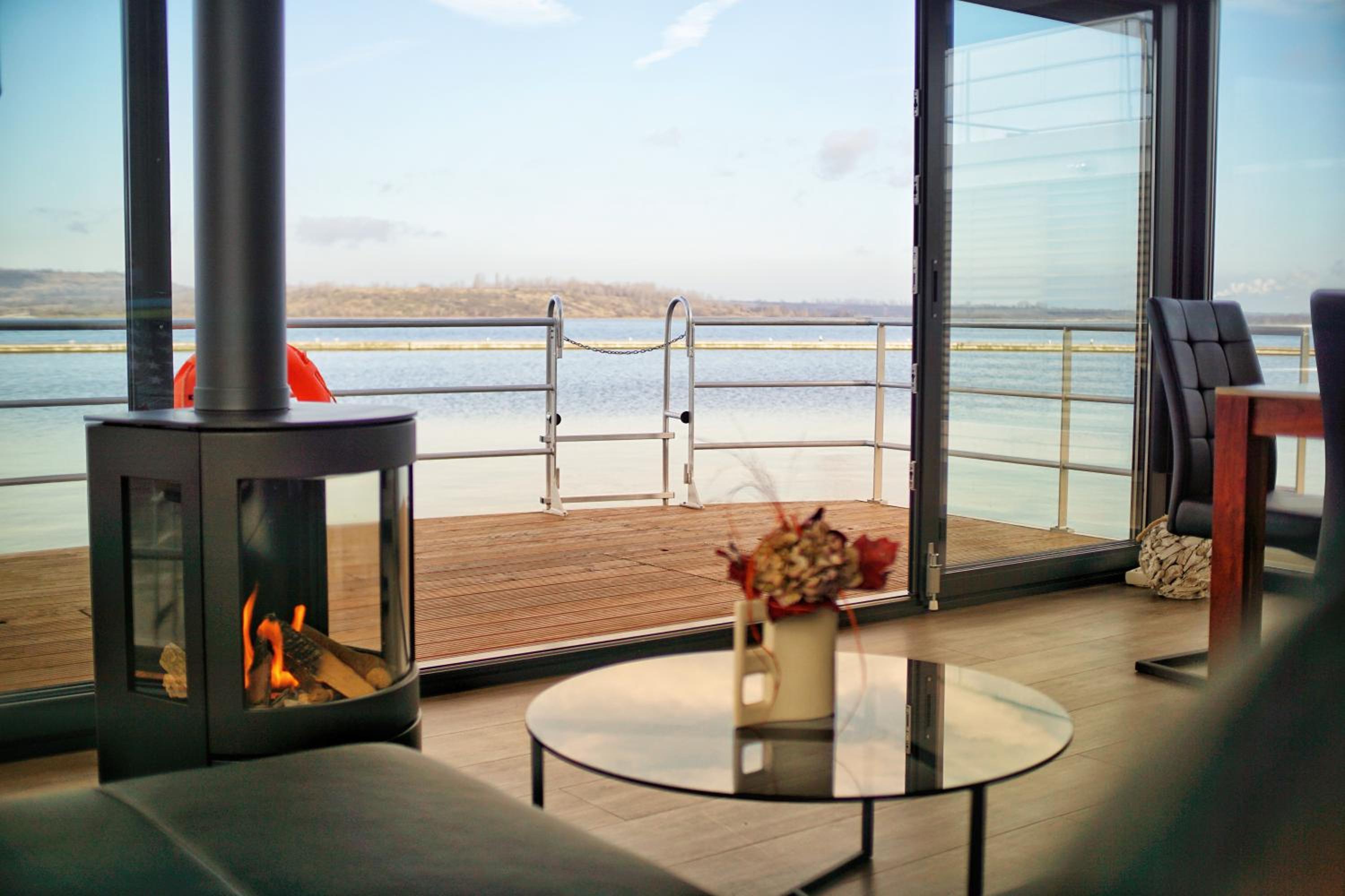Floatinghouse Bacchus view 5
