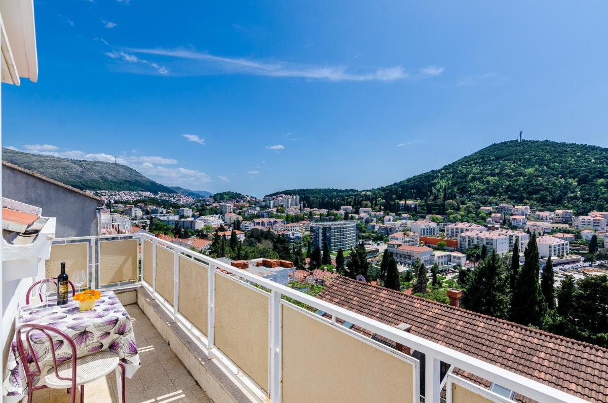 Beautiful Sea View Apartments