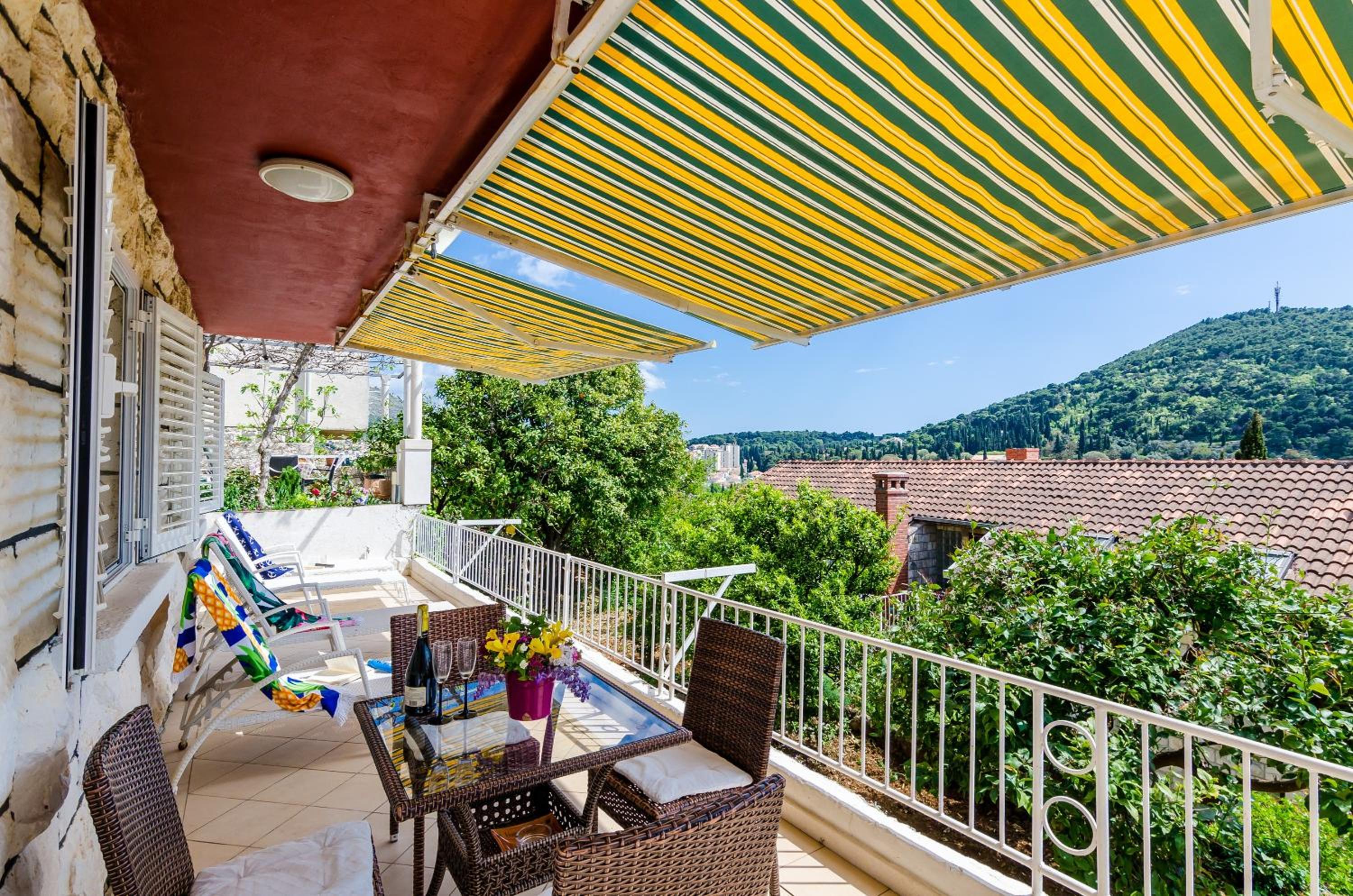 Beautiful Sea View Apartments