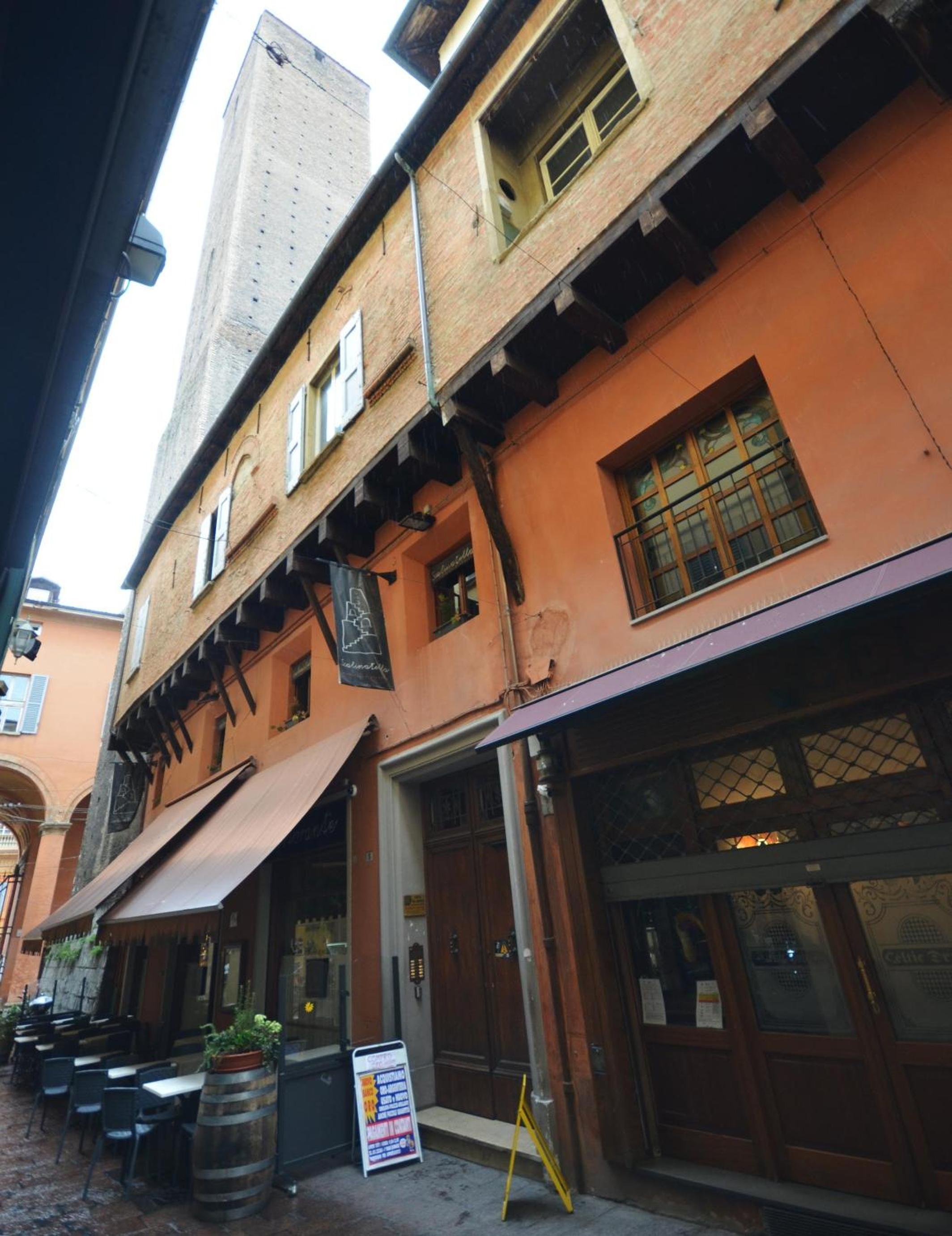 4-Tourist House Bologna-Studio - Self check-in