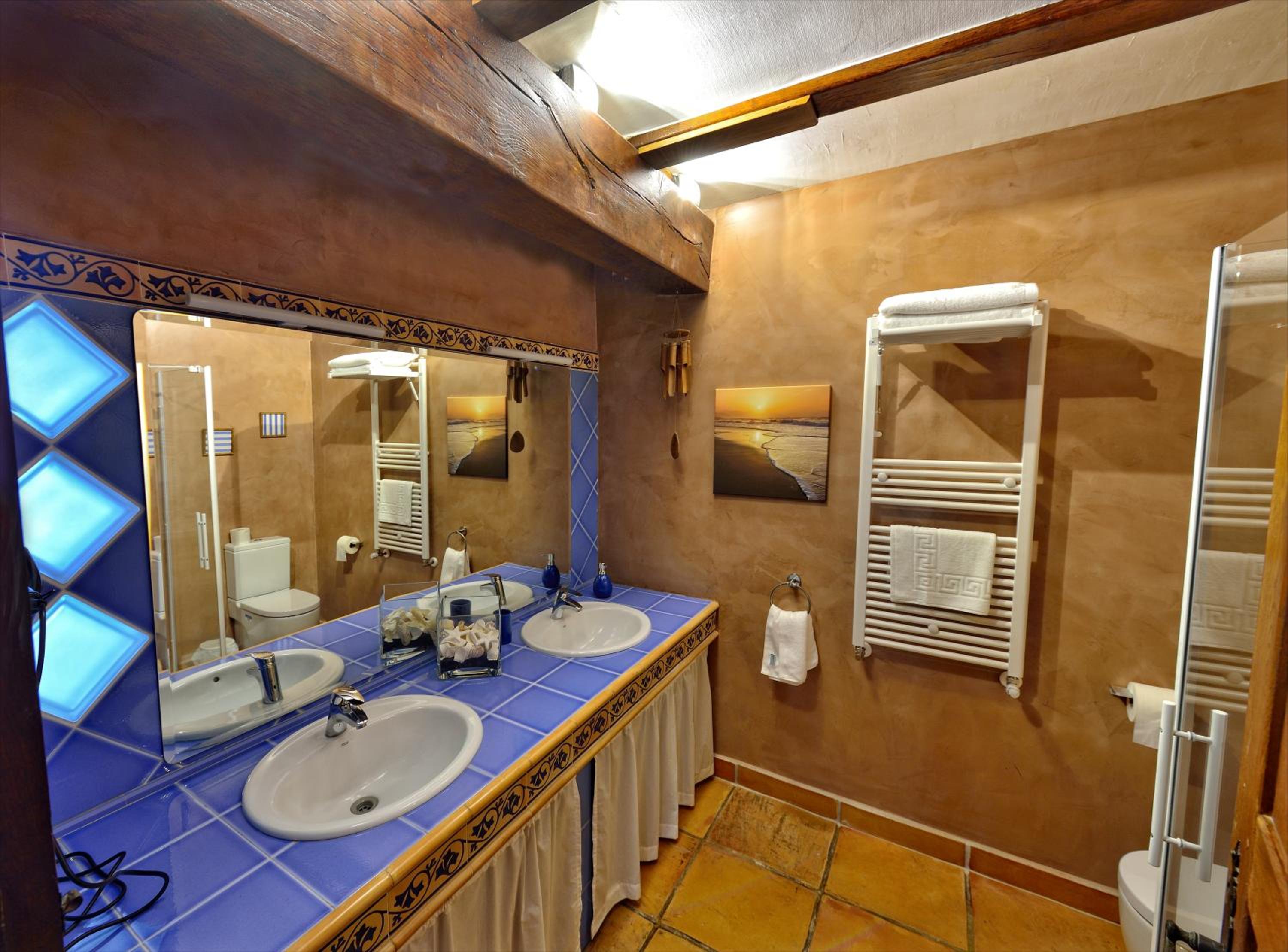 Maddiola Apartment view 4